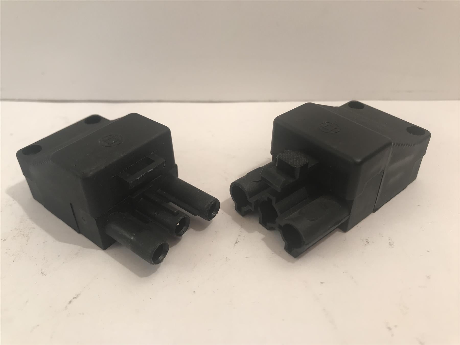 16 Amp 400 V Male and Female 3 Way Connector JN002