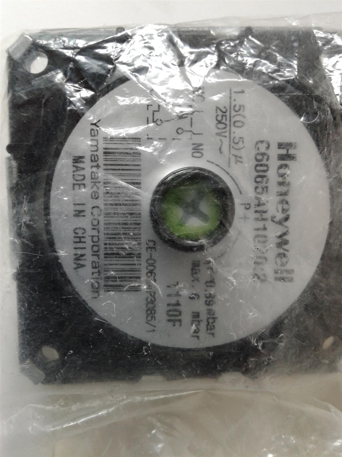 NEW HALSTEAD HTG BEST 40 50 80 500609 AIR PRESSURE SWITCH