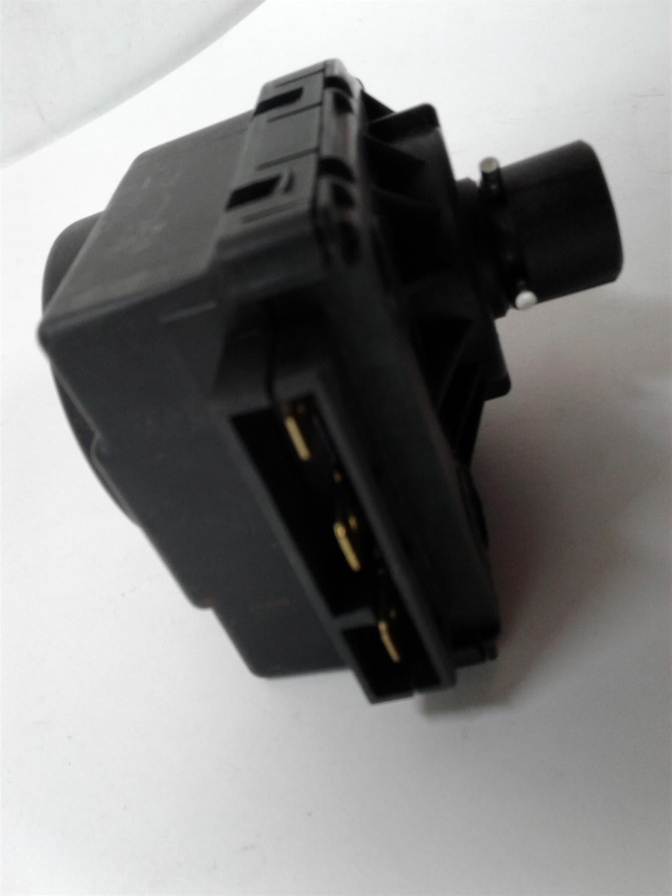 NEW Vokera Linea SYNTESI 3 WAY Diverter Valve Motor 61712905