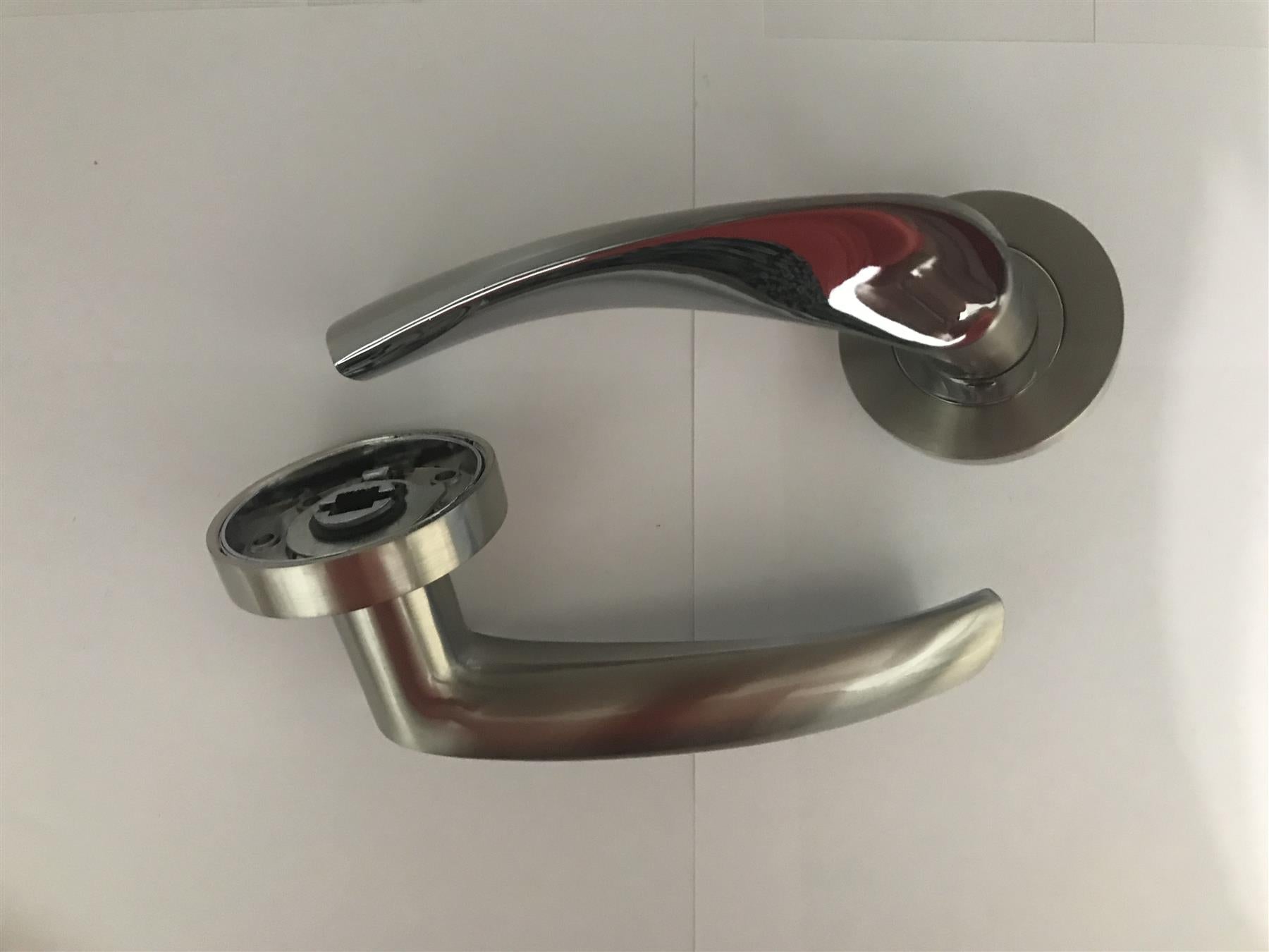 Supreme Windsor Lever On Rose Satin Nickel Chrome Plated Mix 30011