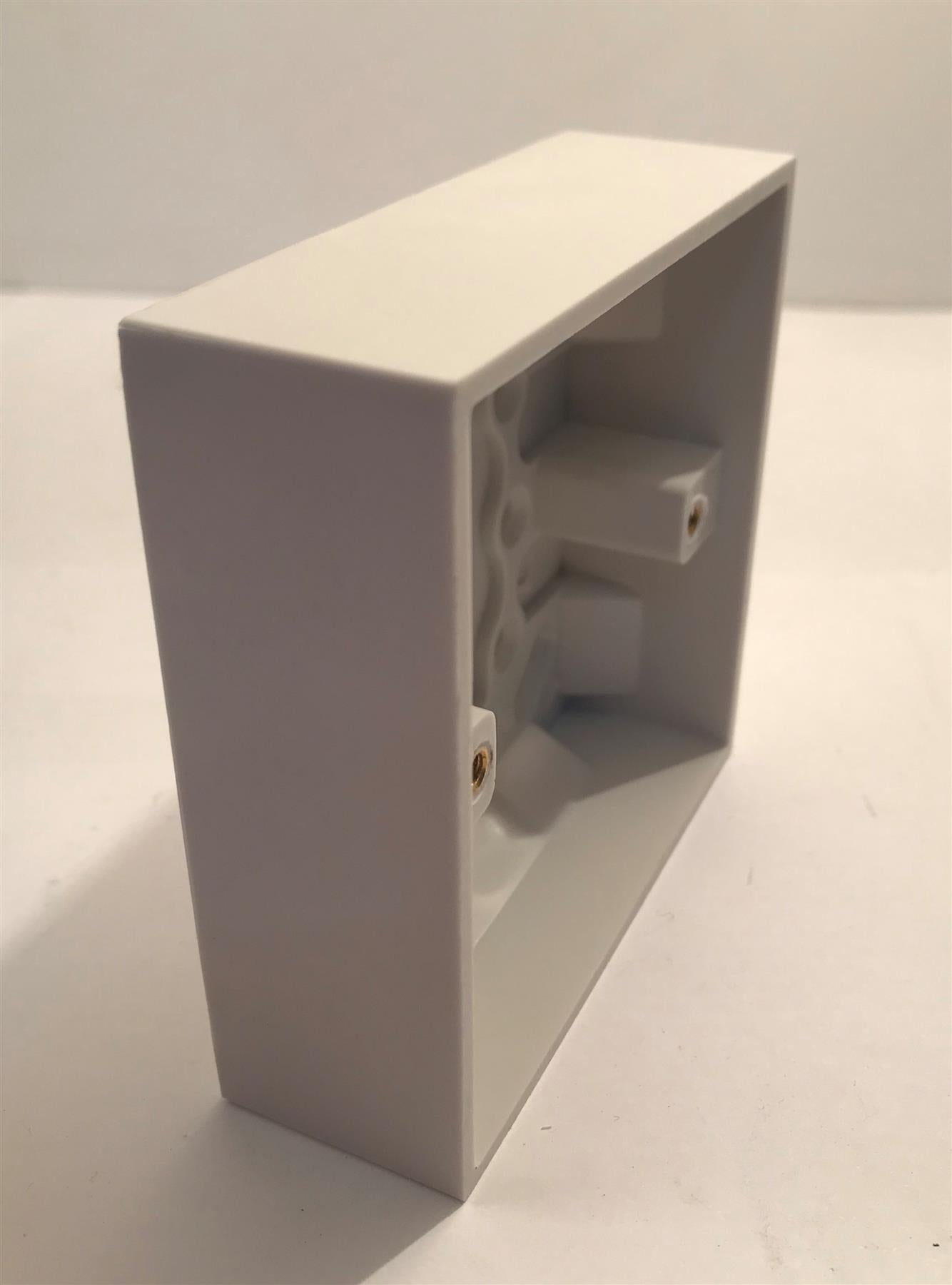 Selectric 1 Gang 30mm Deep Surface Pattress Box  LG828-25