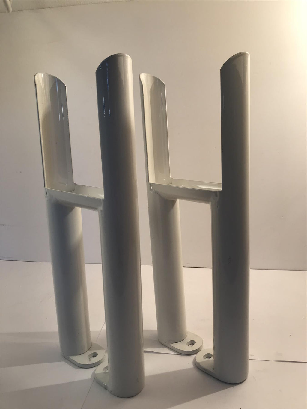 Traditional White Column Radiator Feet 270 x 111 x 31mm