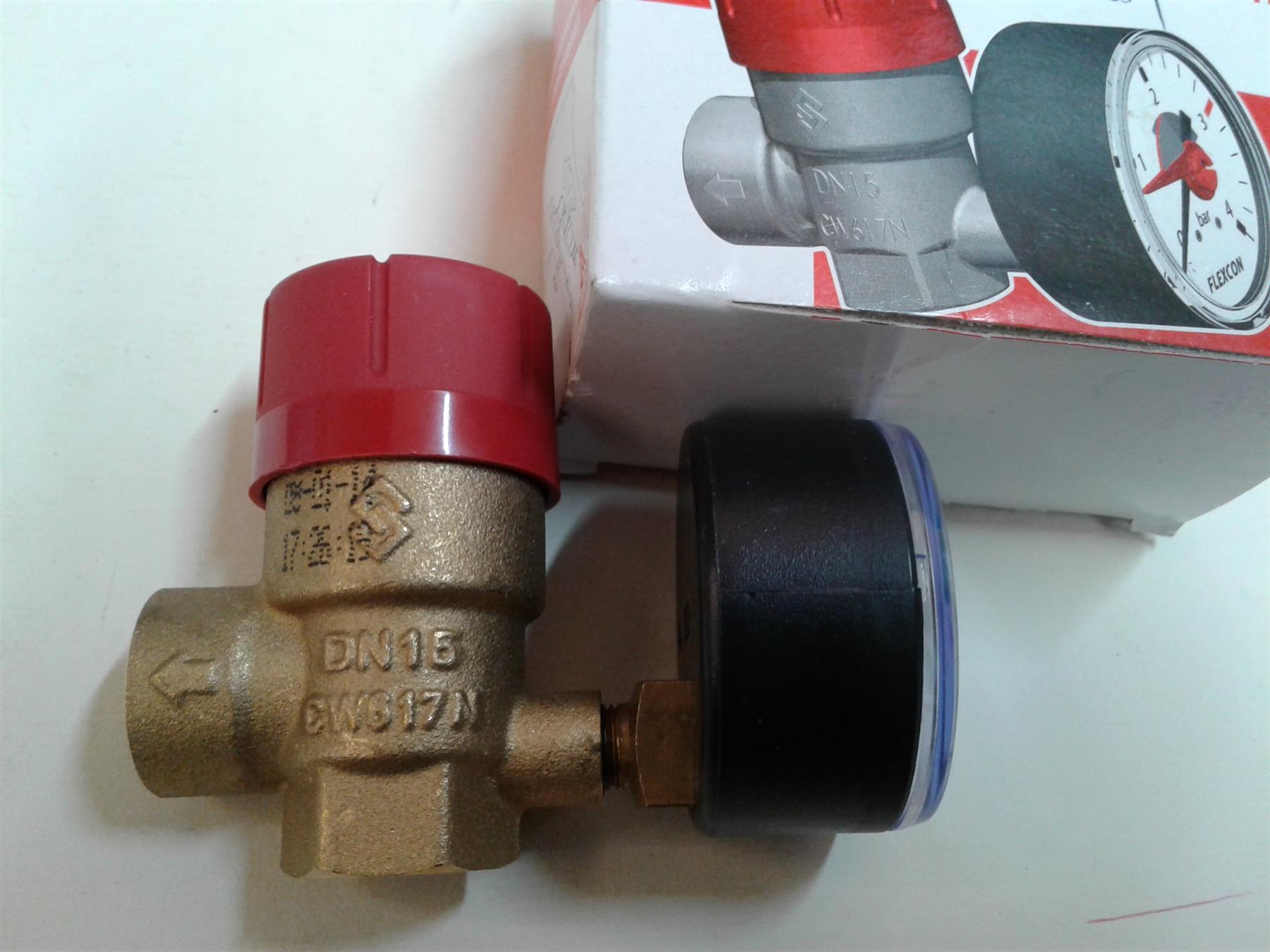 NEW Flamco Prescor 1/2NF 3 Bar Safety Valve FLEXCON Gauge 27684