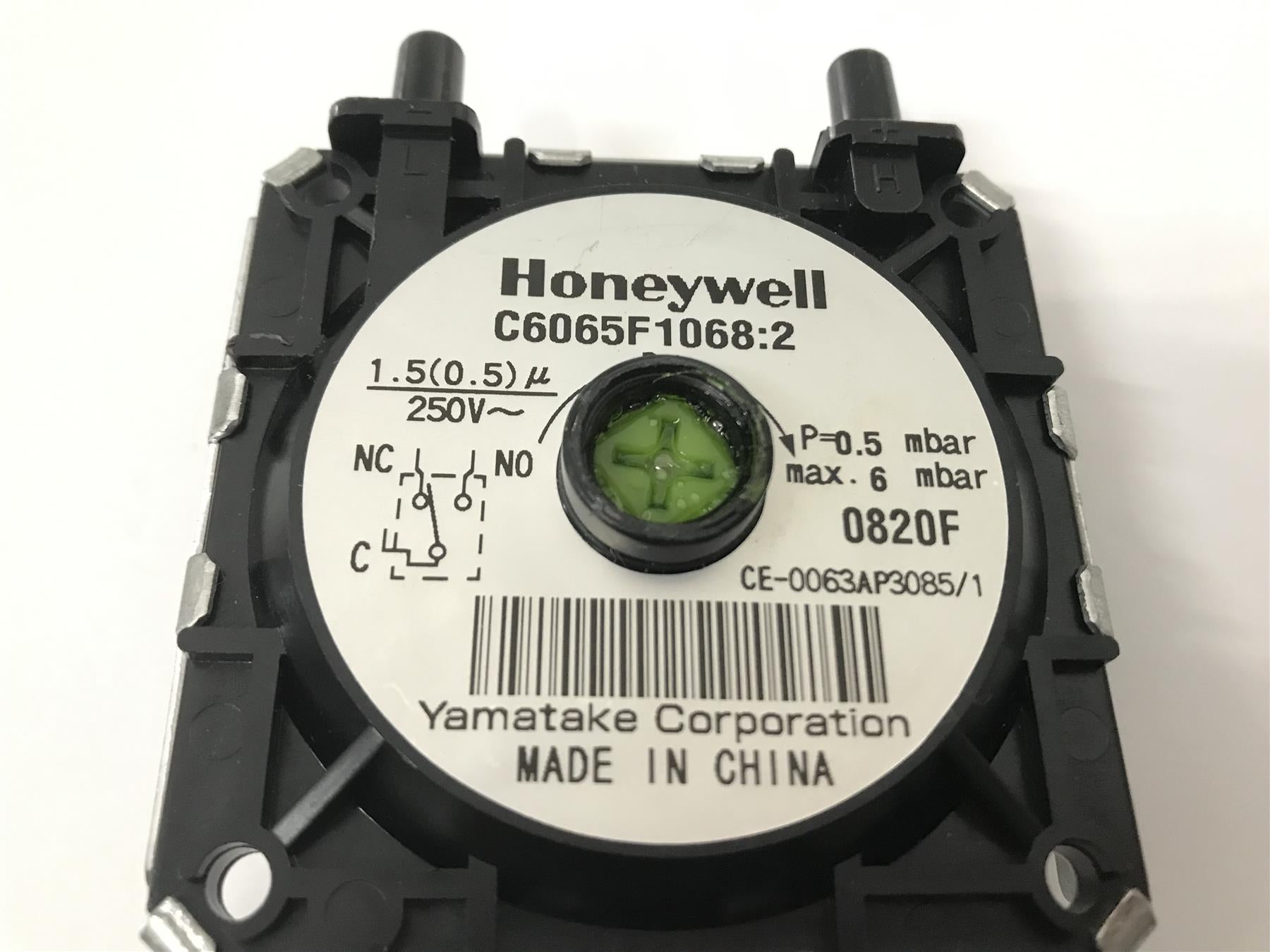 HoneyWell C6065F1068 Air Pressure Switch