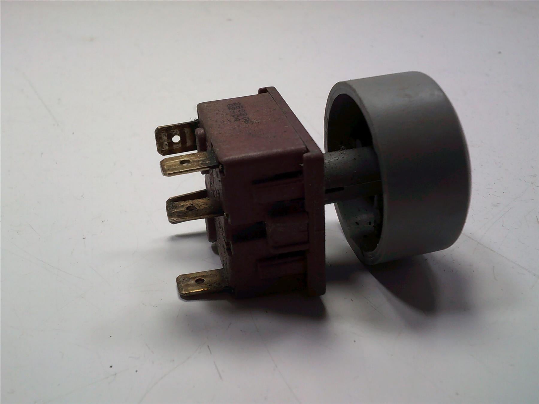 Used Baxi Instant Combi Boiler 80E, 105E MAIN SWITCH - SELECTOR 248095