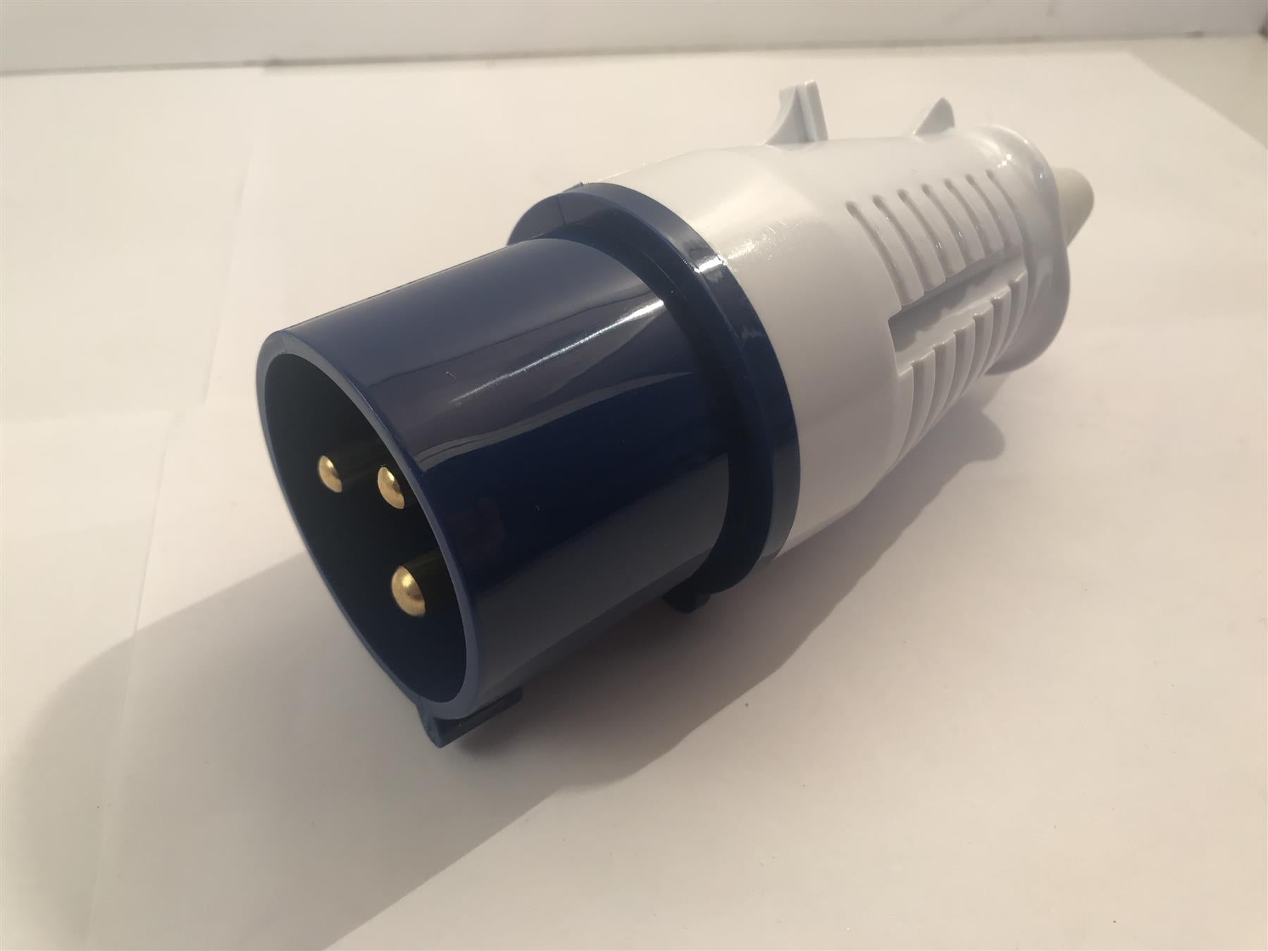 Powermaster 427717 32A Plug 240V 3 Pin Blue