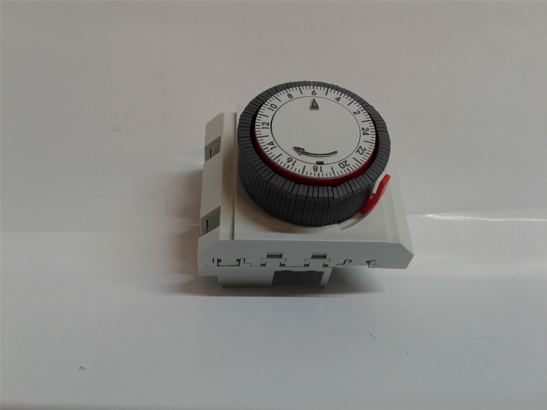 NEW GLOW WORM 0020027598 ANALOGUE TIME CLOCK