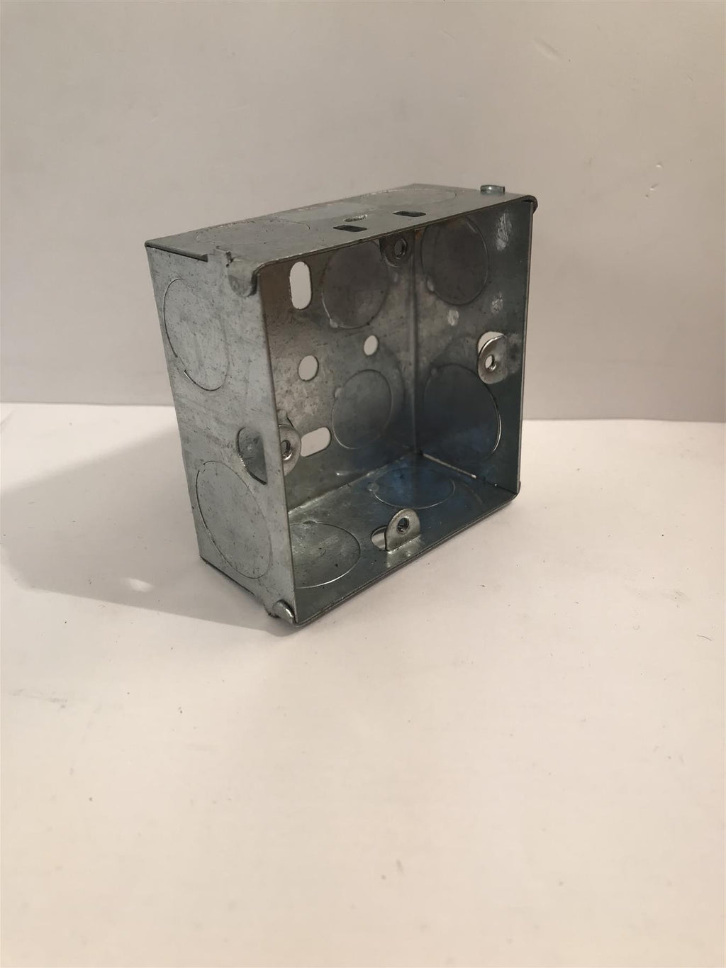 Flush Switch & Socket Metal Back Box 1 Gang 35mm