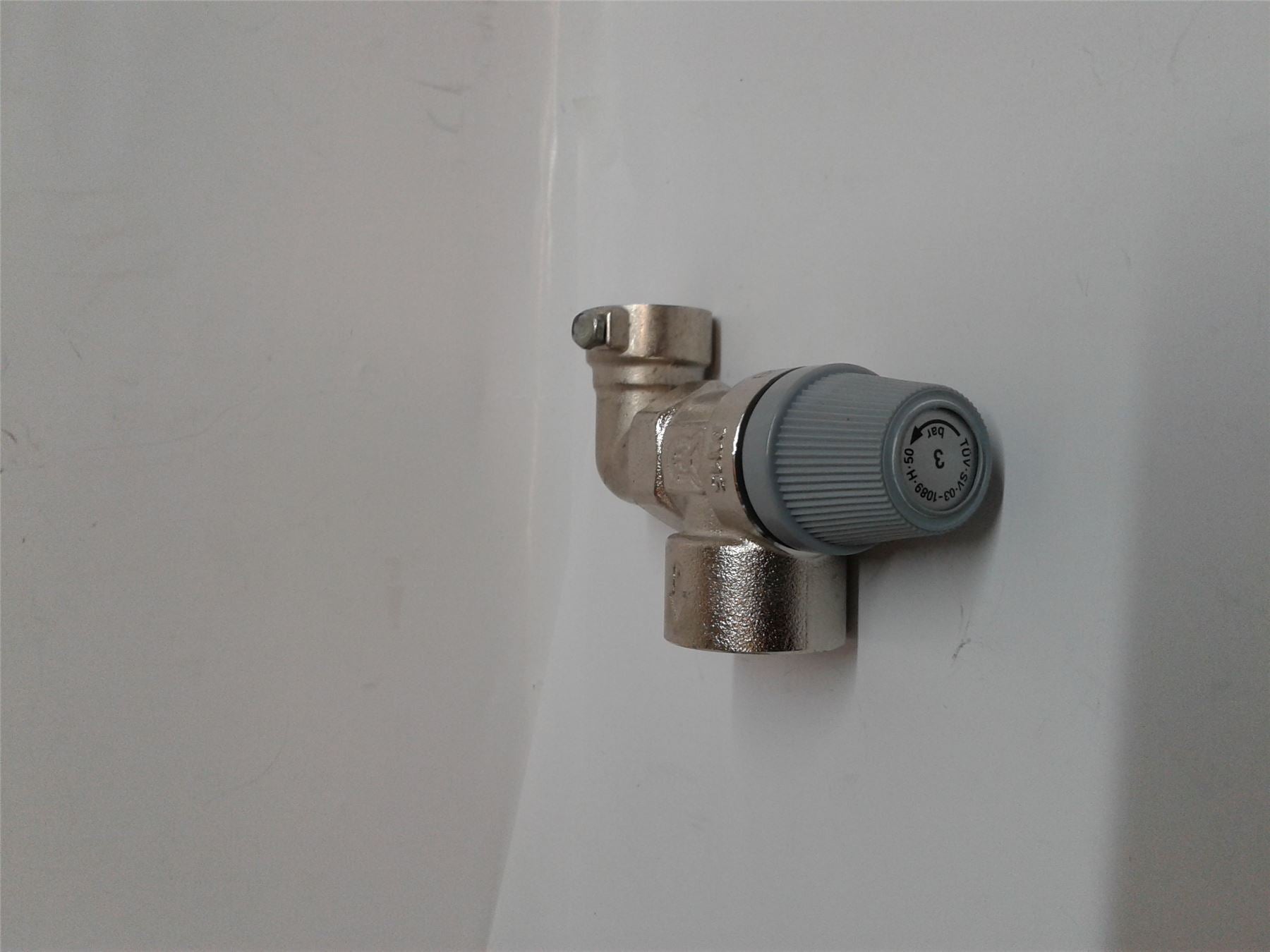 NEW Vaillant Pressure Relief Valve 190717