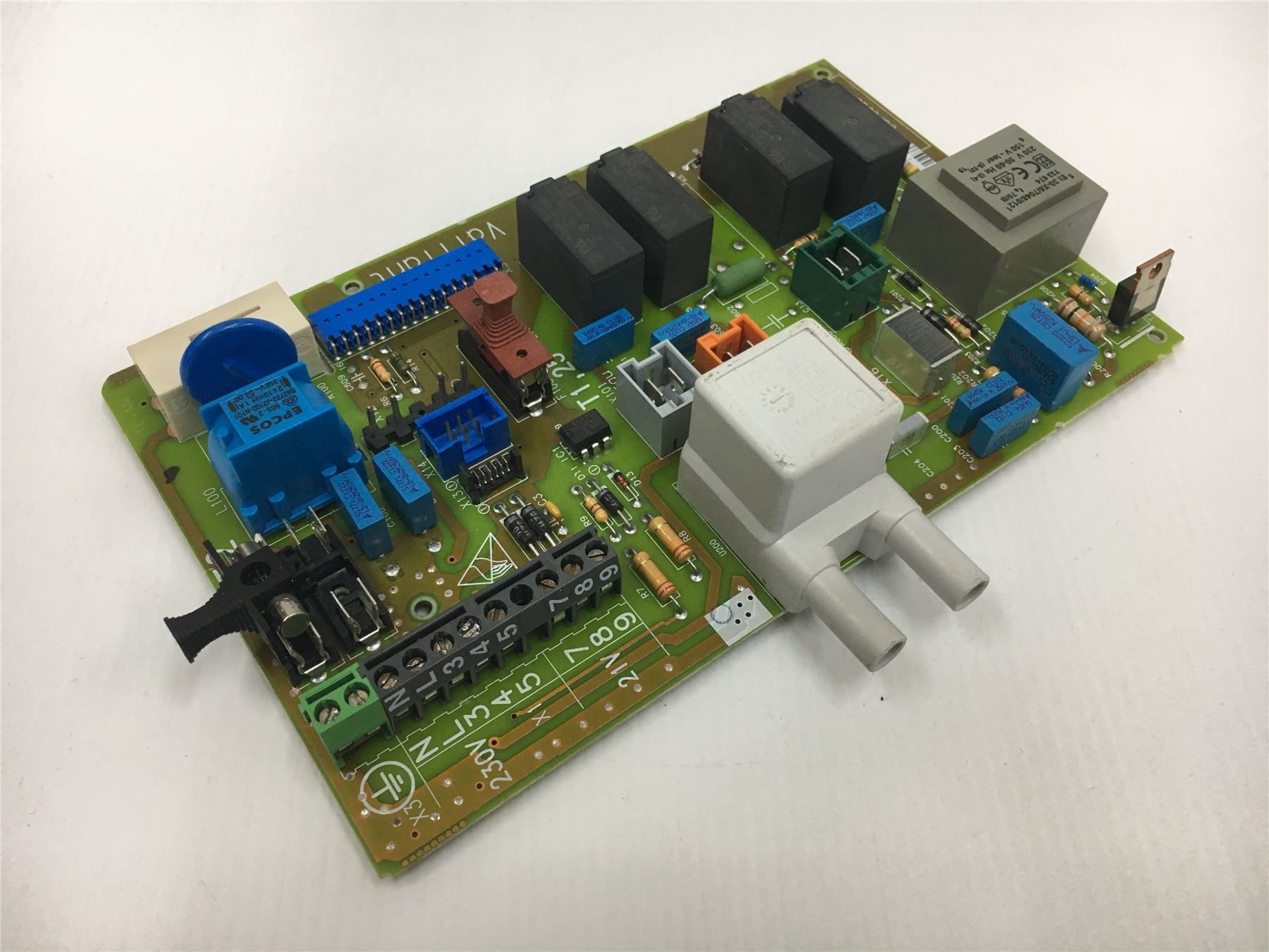Vaillant Turbomax VUW GB 242 1E PCB 734167 12m warranty