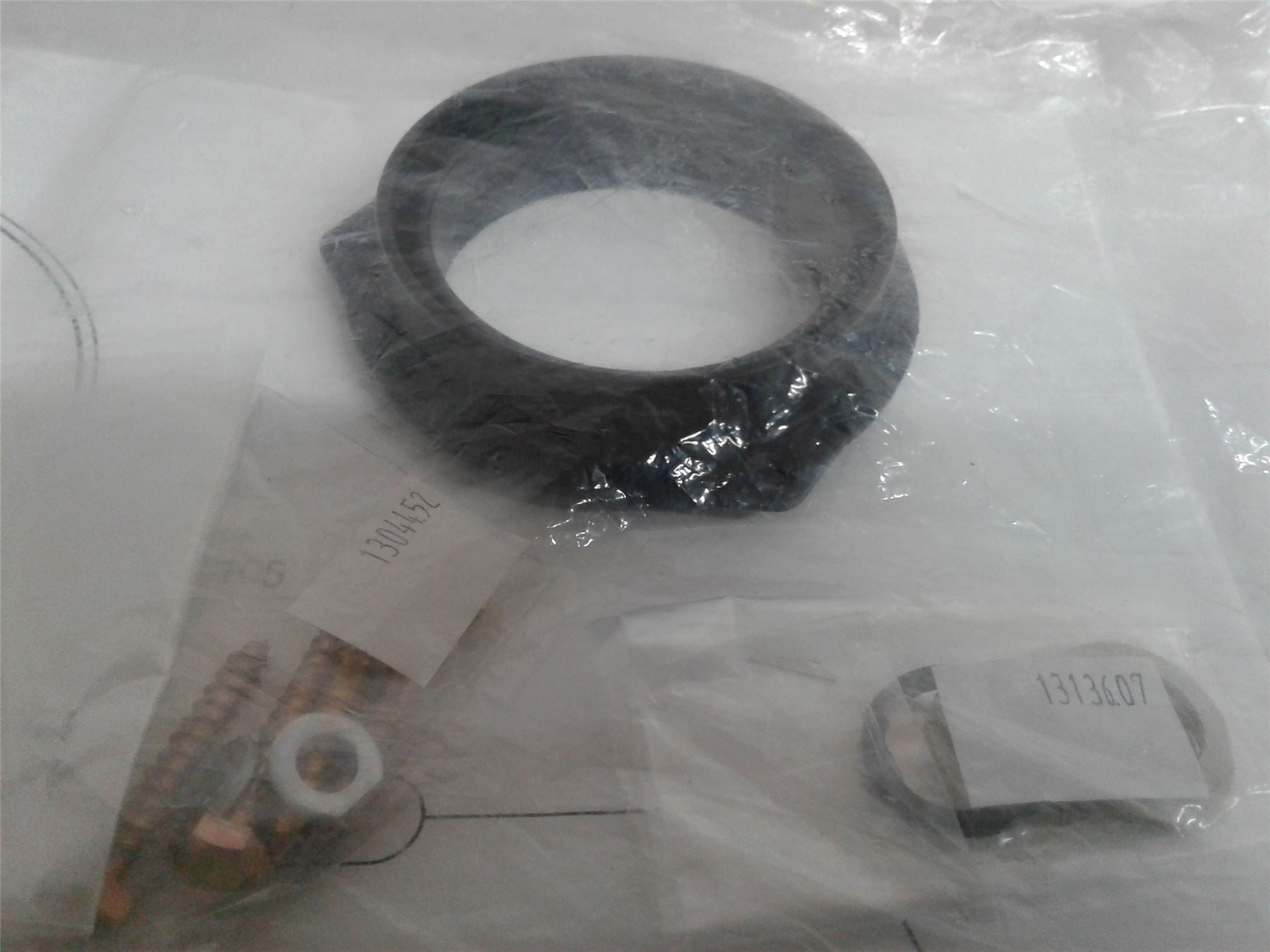 NEW ARISTON 61313405 FITTING KIT