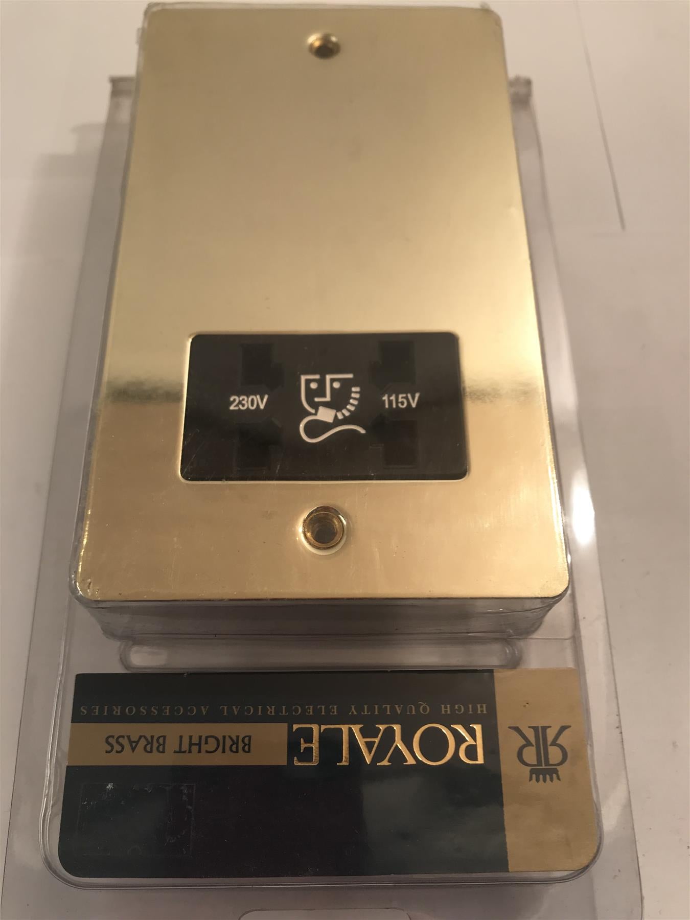 Royale Shaver Socket 115 - 230V Bright Brass  ZFBP29