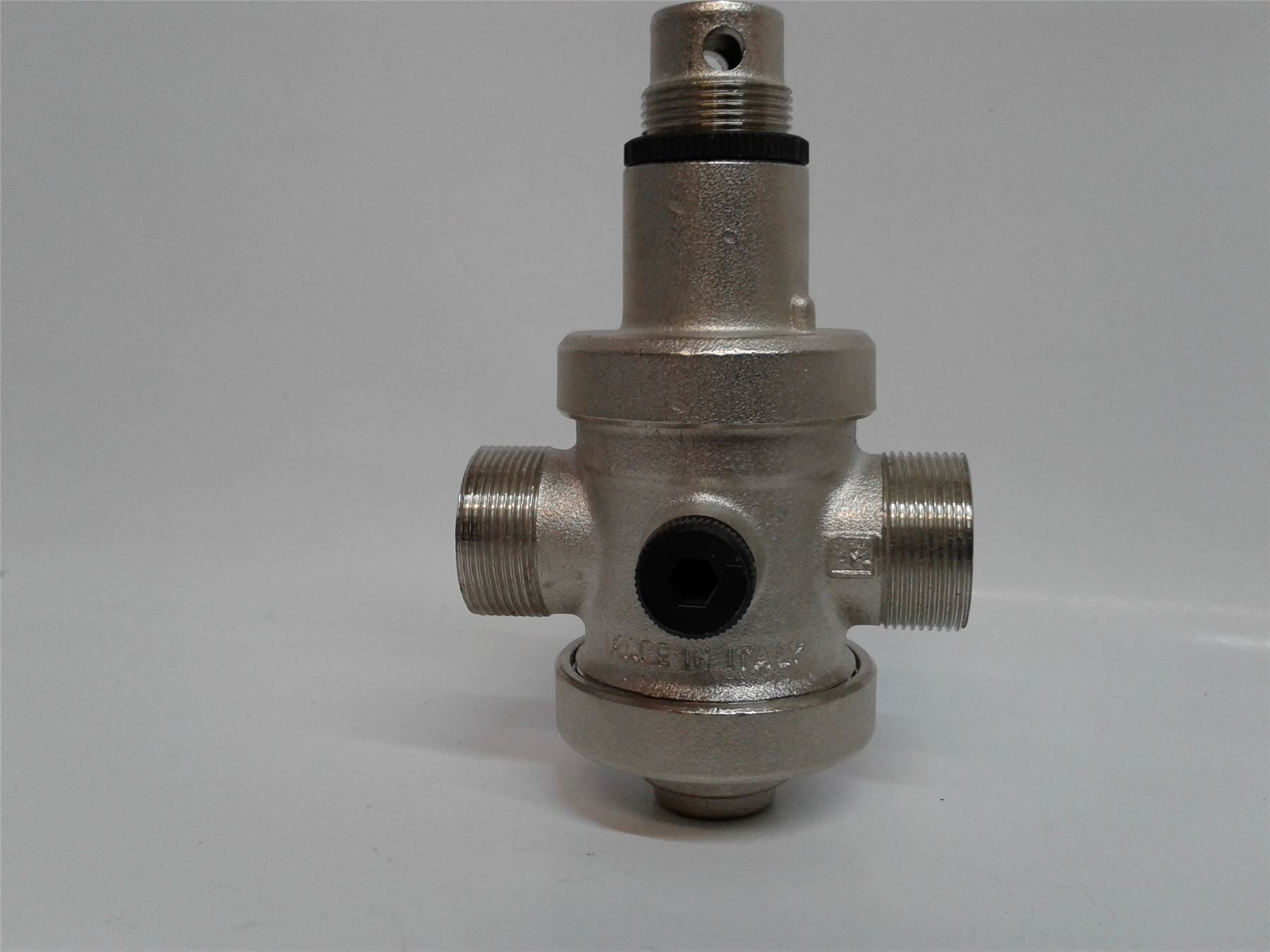 NEW PRESSURE REDUCING FEMALE CONNECTION MAX 15 BAR  ART NO. 9013 NICHEL
