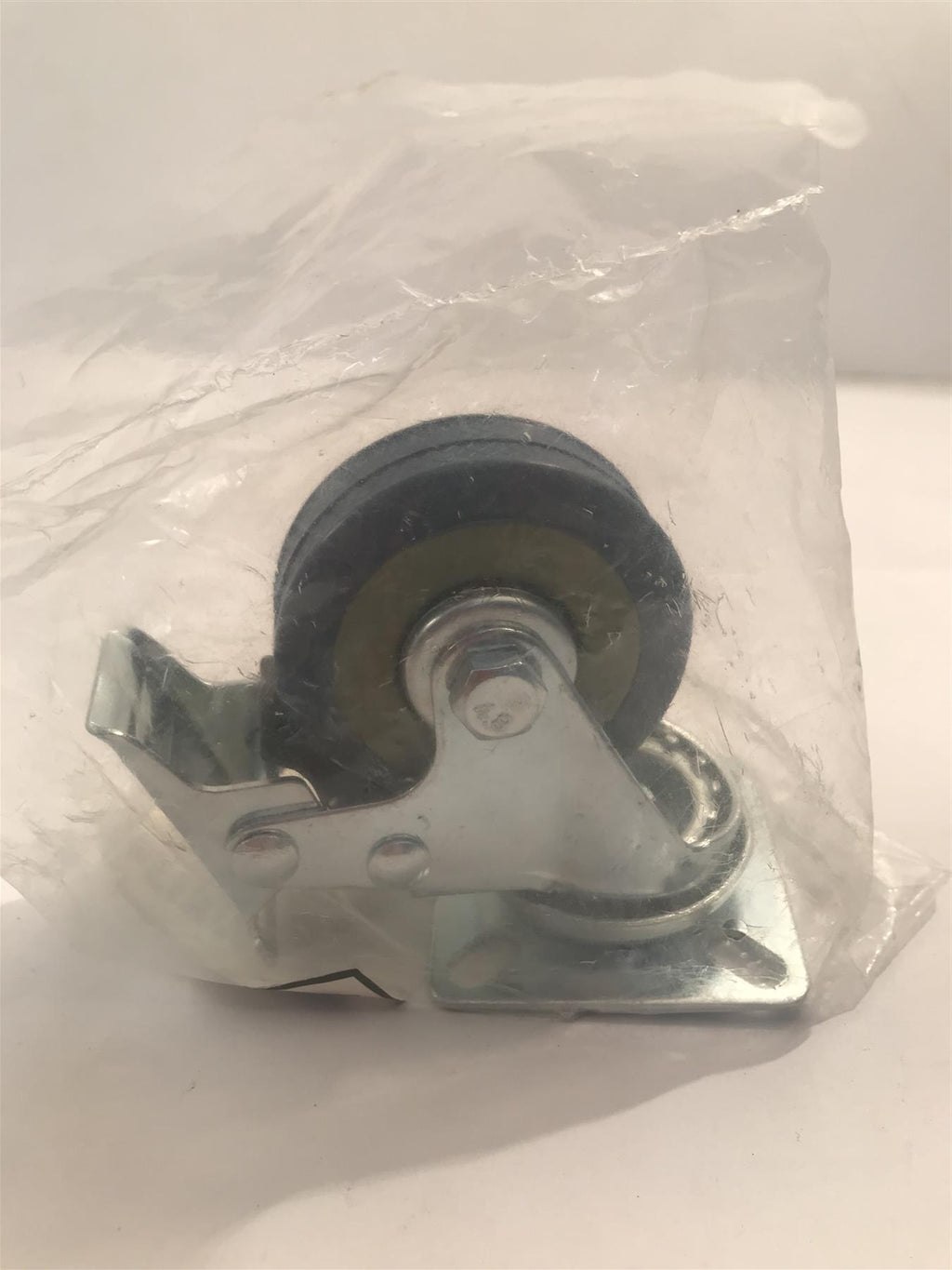 Fixman Braked Swivel Rubber Castor 50 mm 50 kg  413608