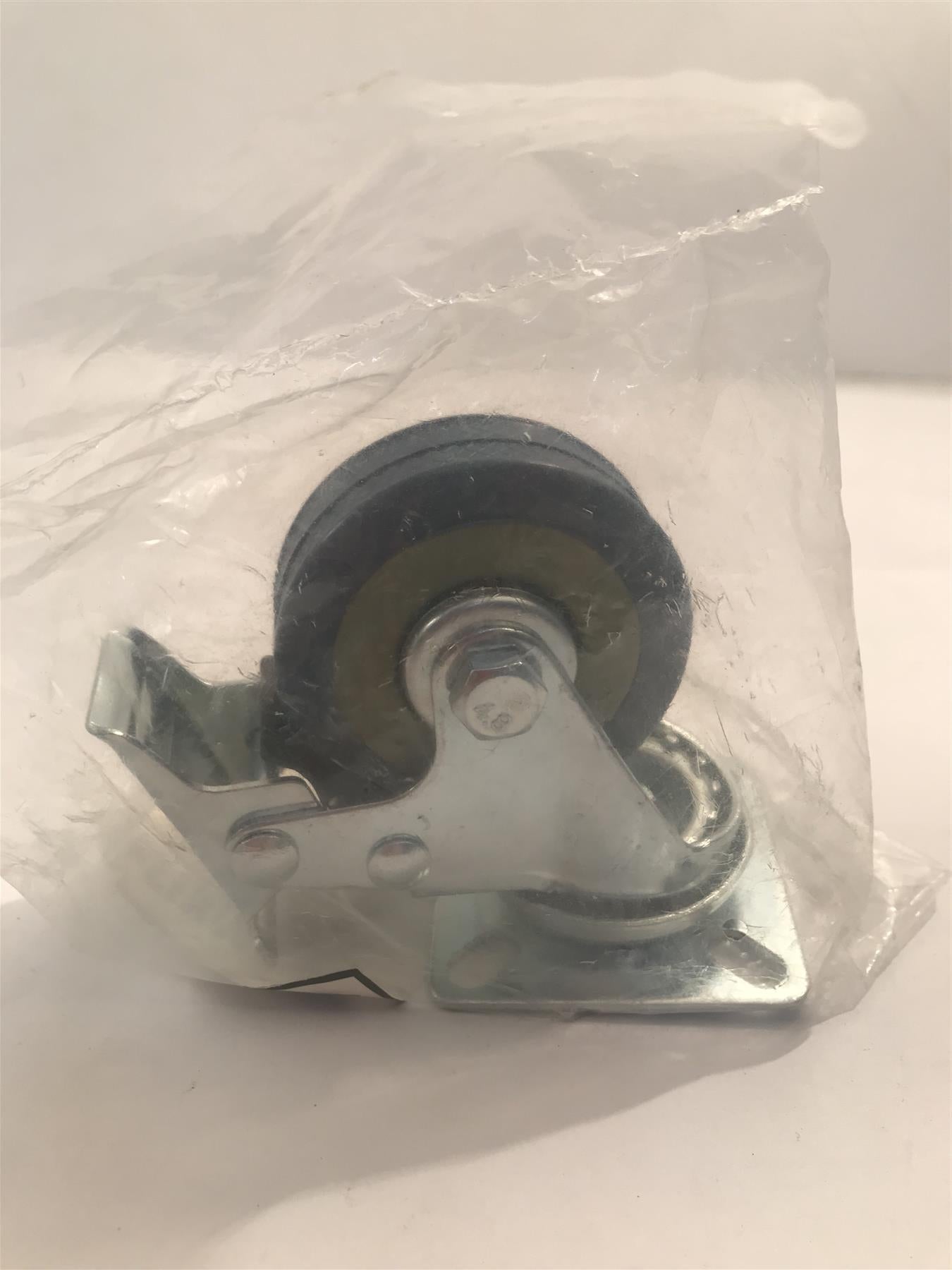 Fixman Braked Swivel Rubber Castor 50 mm 50 kg  413608