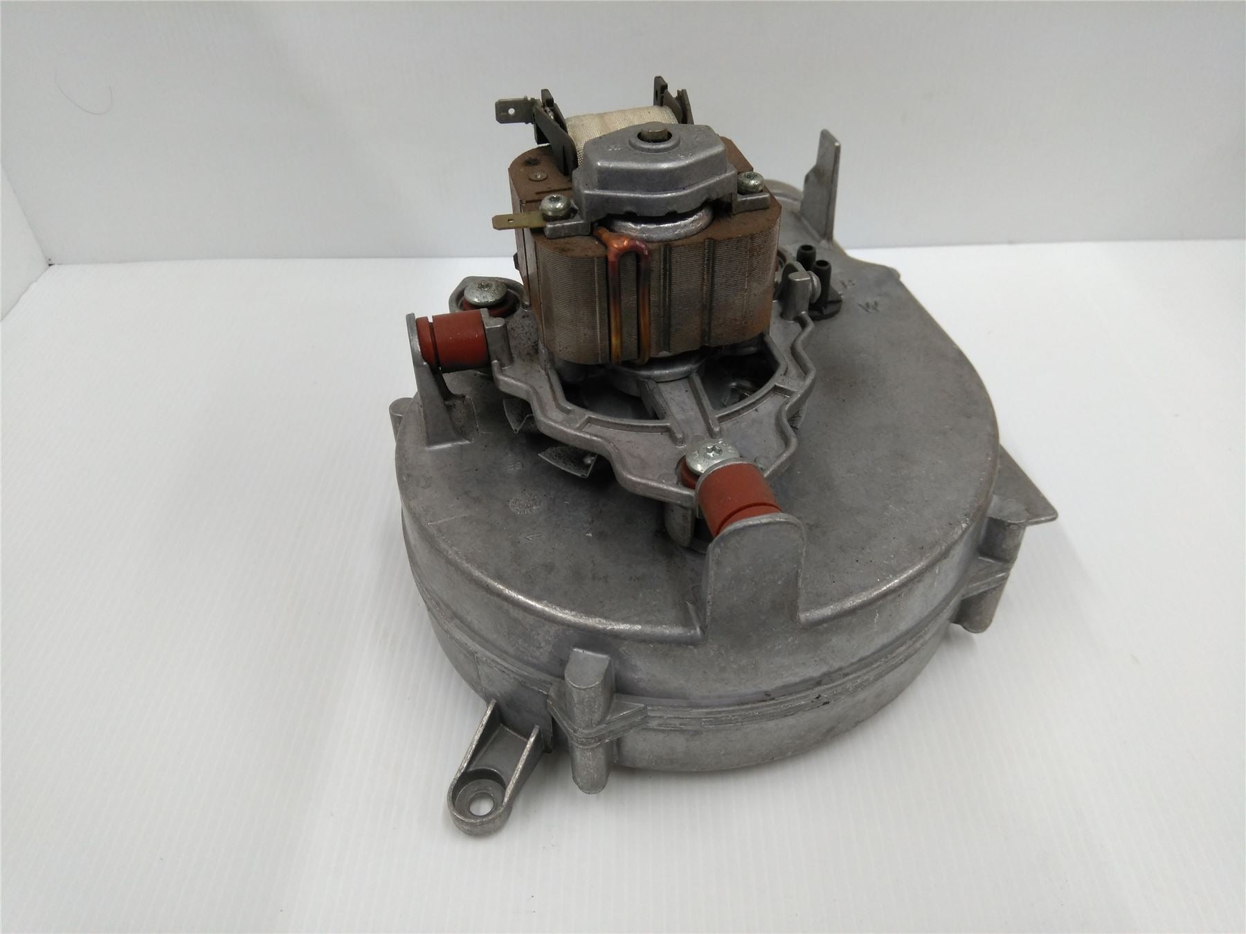 VAILLANT TURBOMAX  THERMOCOMPACT FAN 0020073800 190272 0020020008 12M WA