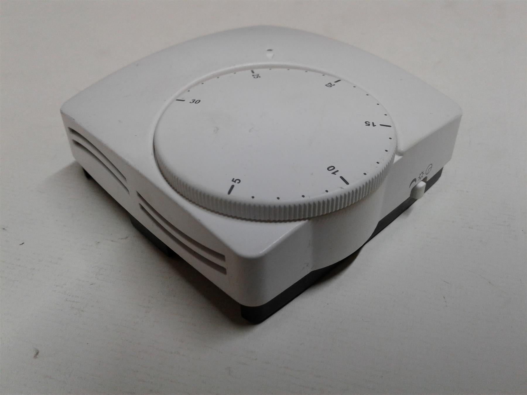 Watts P-2343 WFHT DUAL Thermostat HEATING TEMP CONTROL DIAL