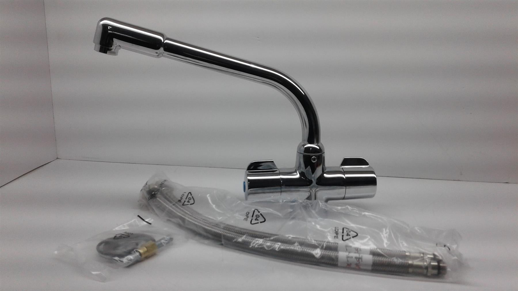 Traversa Mono Kitchen Sink Mixer Tap Swivel Spout Chrome