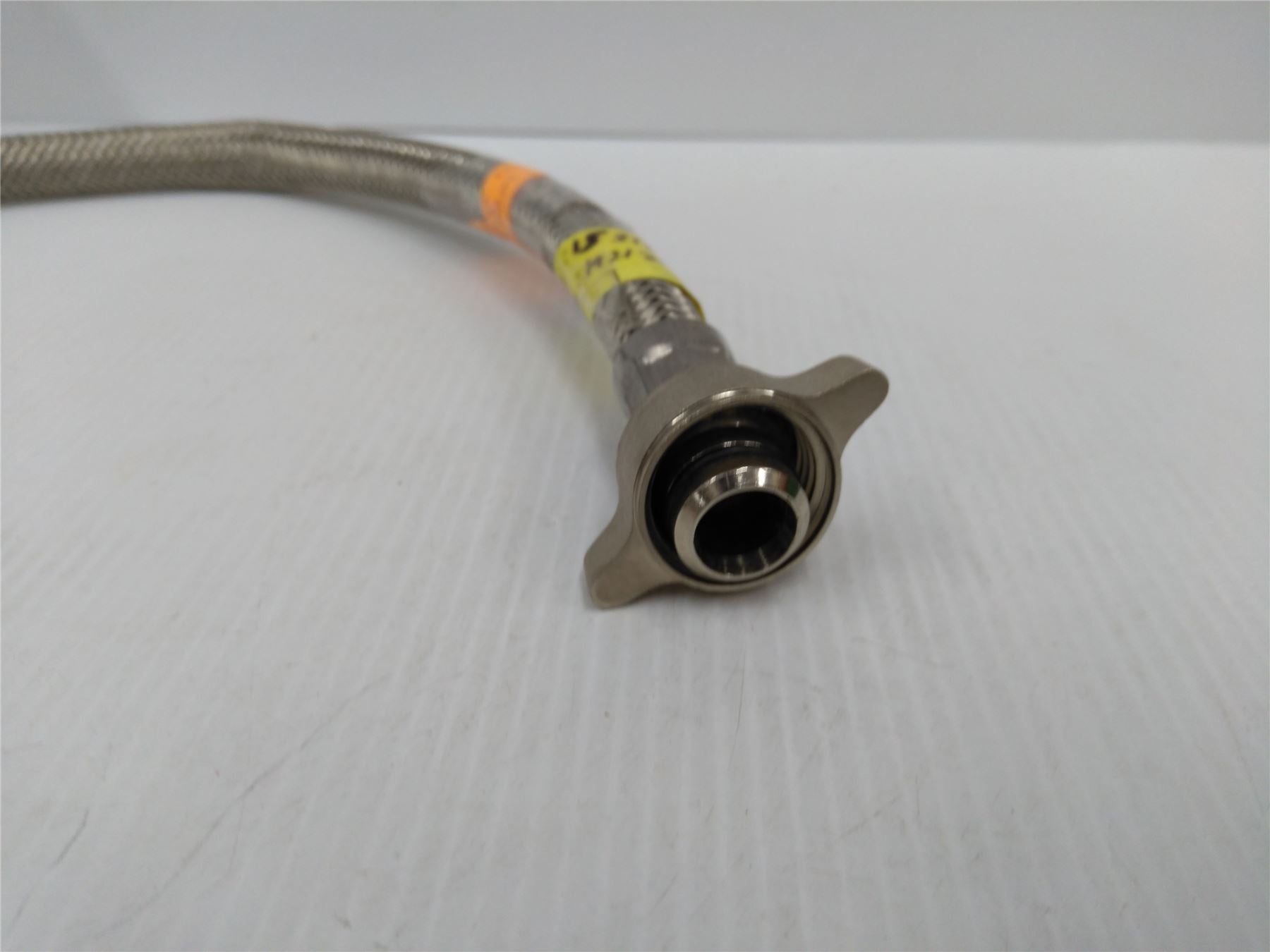 NEW TAP CONNECTOR MAJOR DIAMETER 22.9111mm BRAIDED FLEXIBLE PIPE LENGTH 325mm
