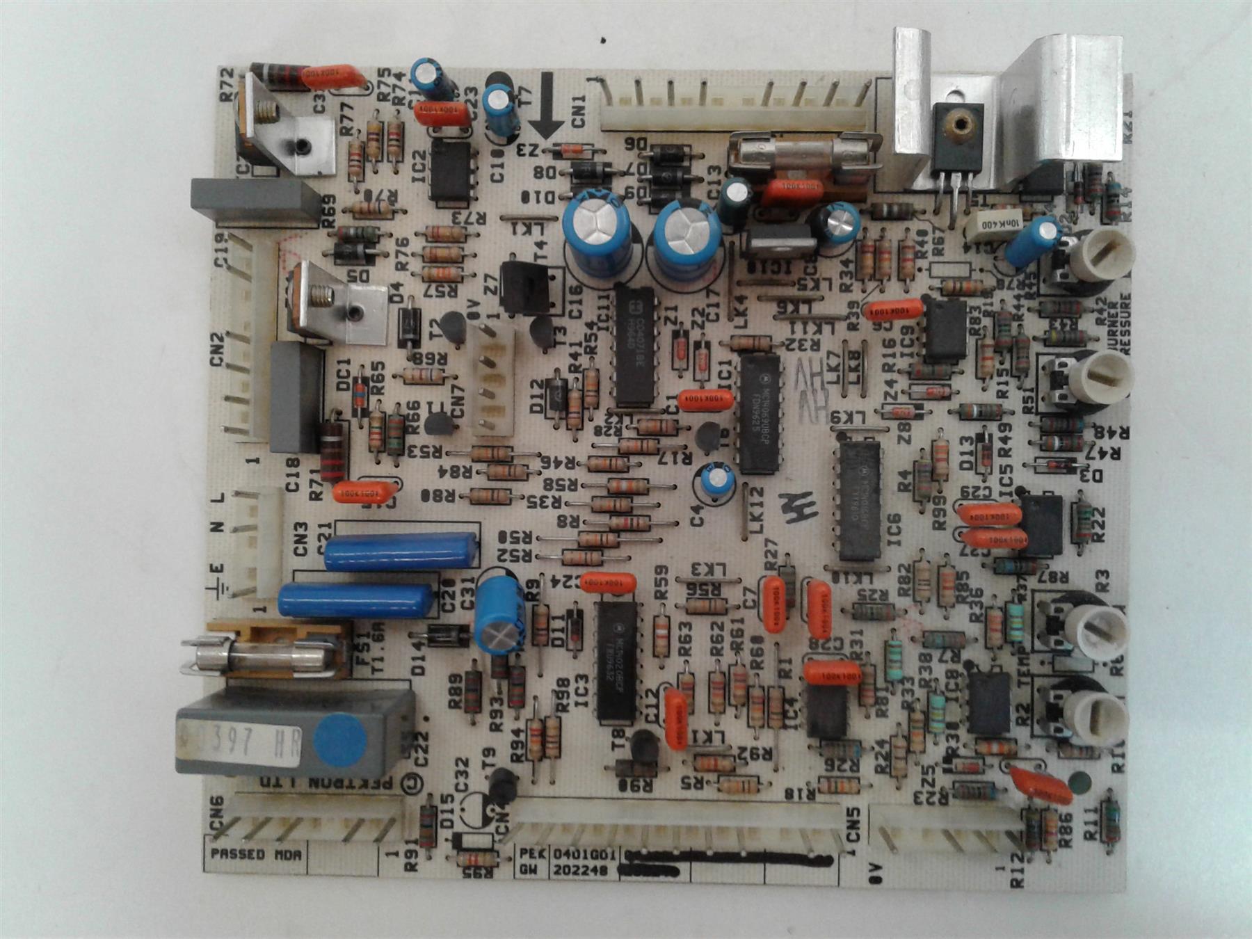 GLOWWORM NEW SWIFTFLOW 75 & 80 PCB 800877