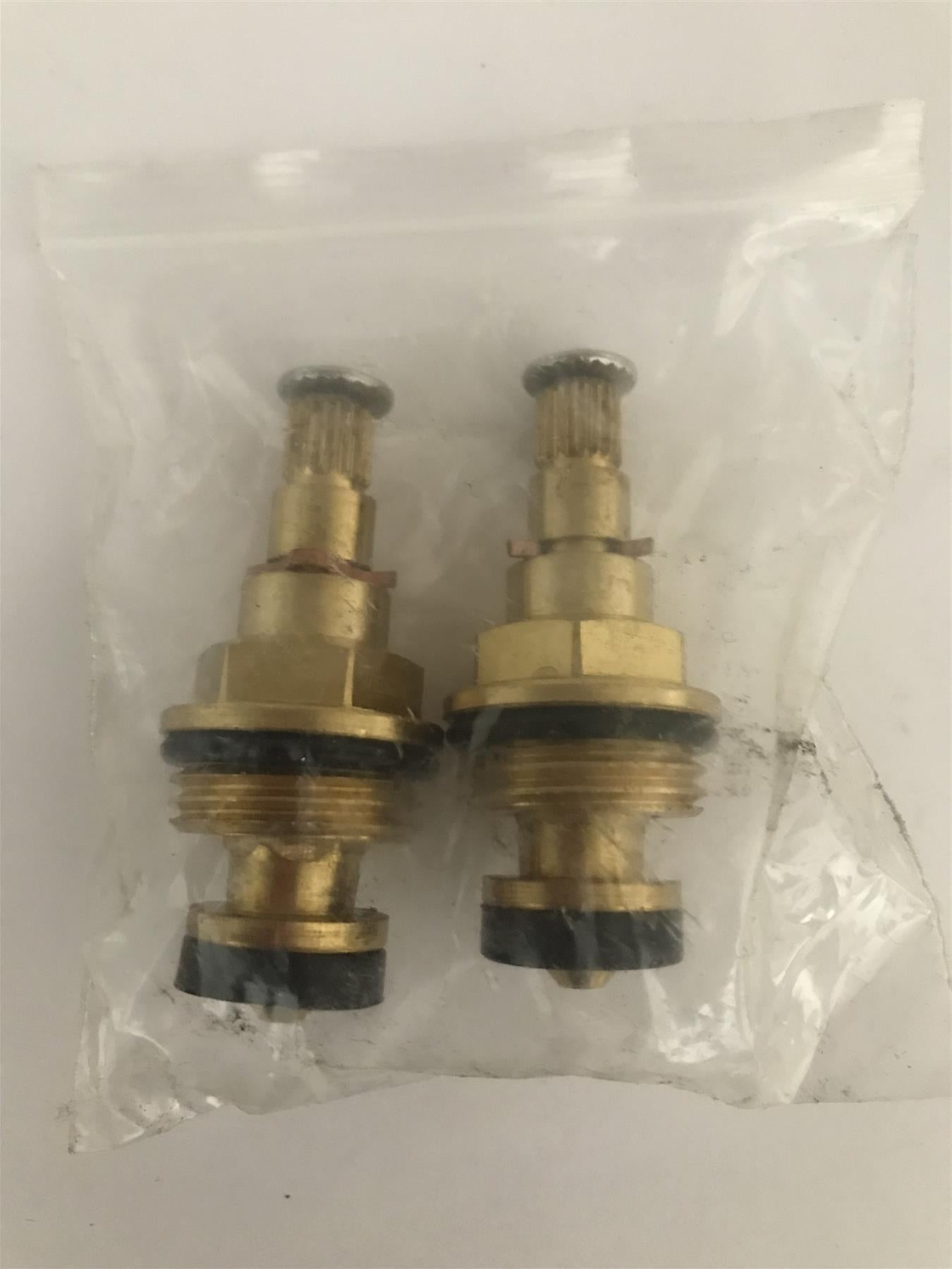 Plumb Best Standard Tap Gland Single Valve 3/8" - 1/2" (2 pk)