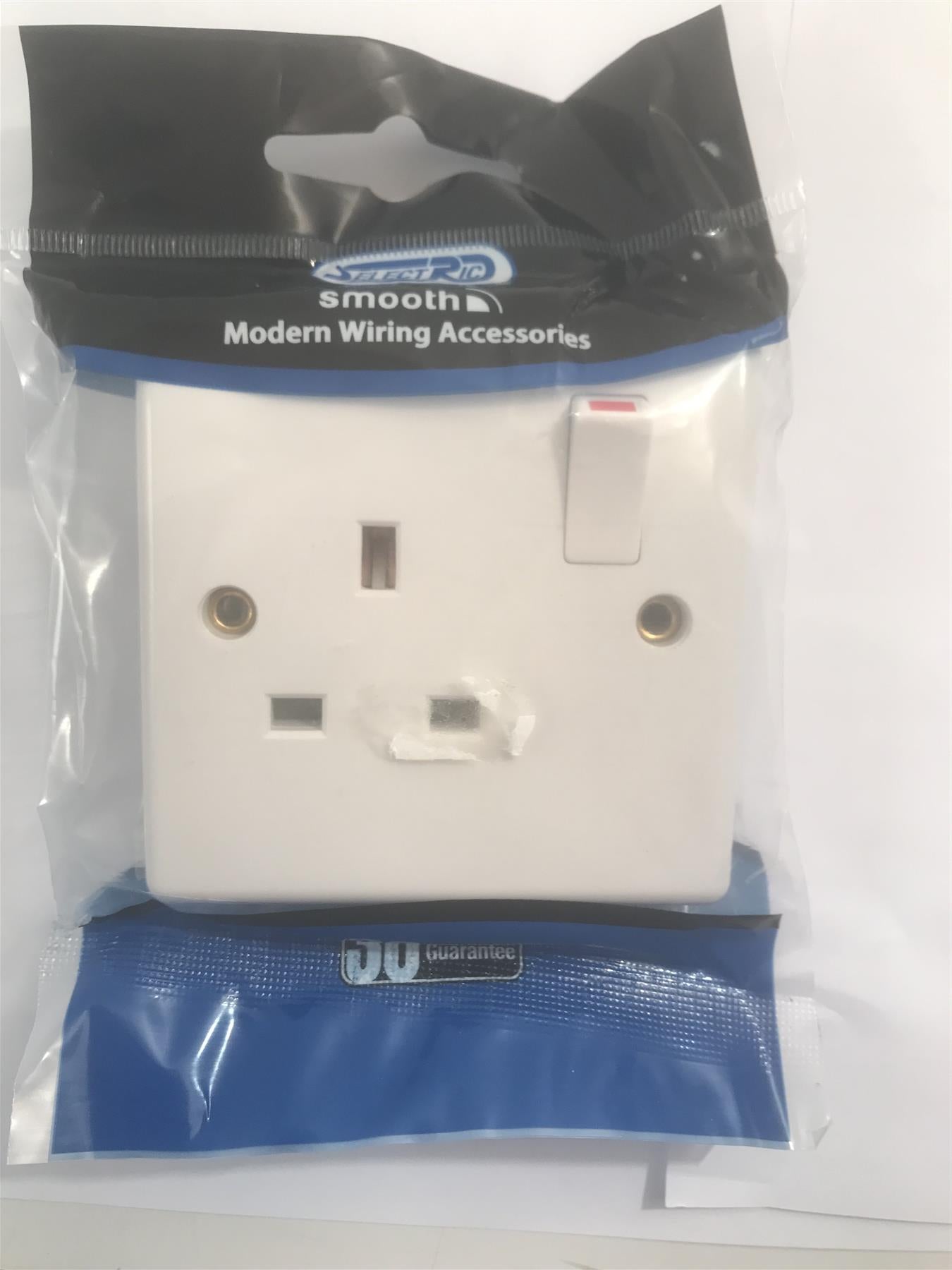 13 amp Socket Outlet 1 Gang switched SP   SSL521