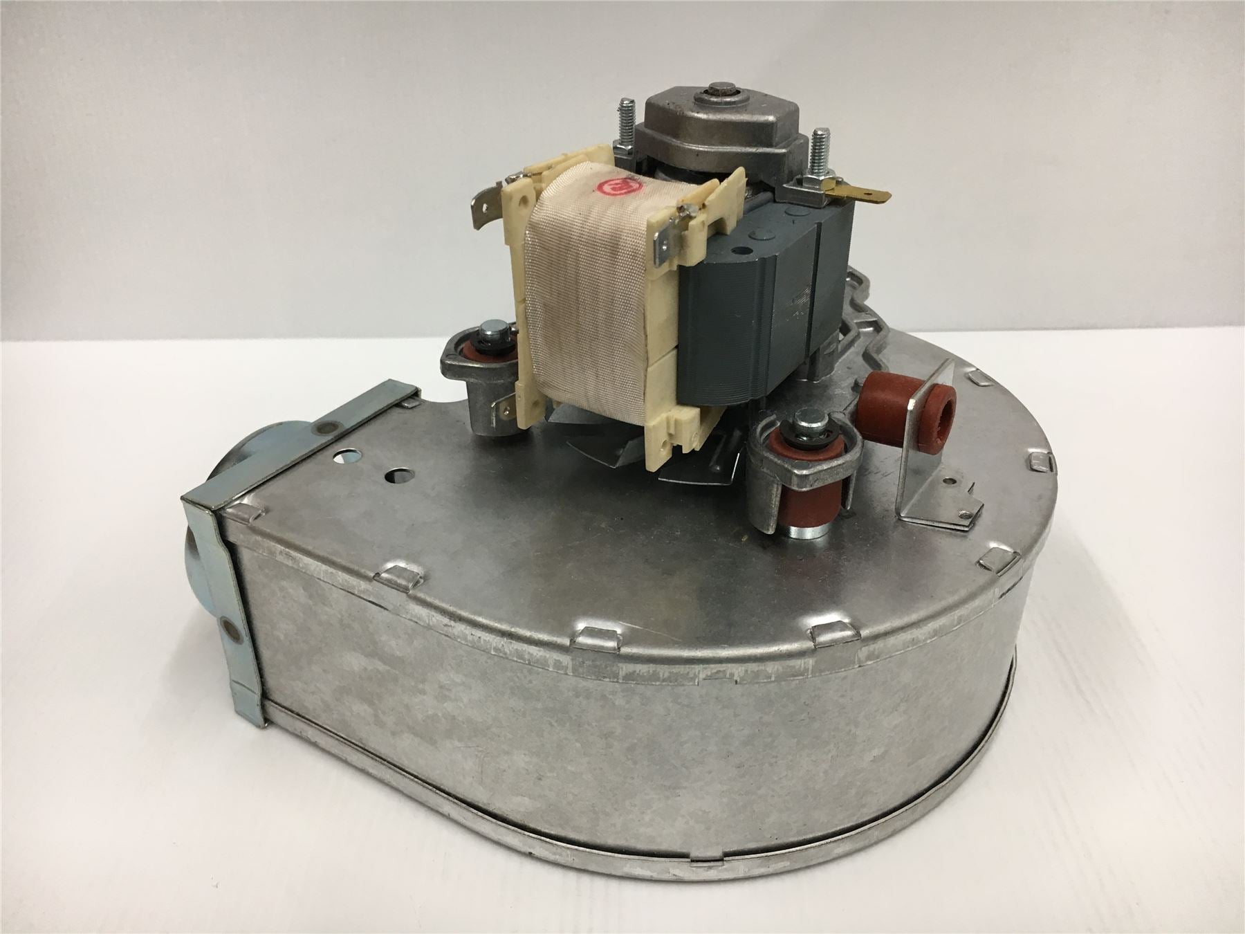 NEW RAVENHEAT 20 RSF / 820 RSF FAN ASSEMBLY RLA97/4200 5021305 12m warranty