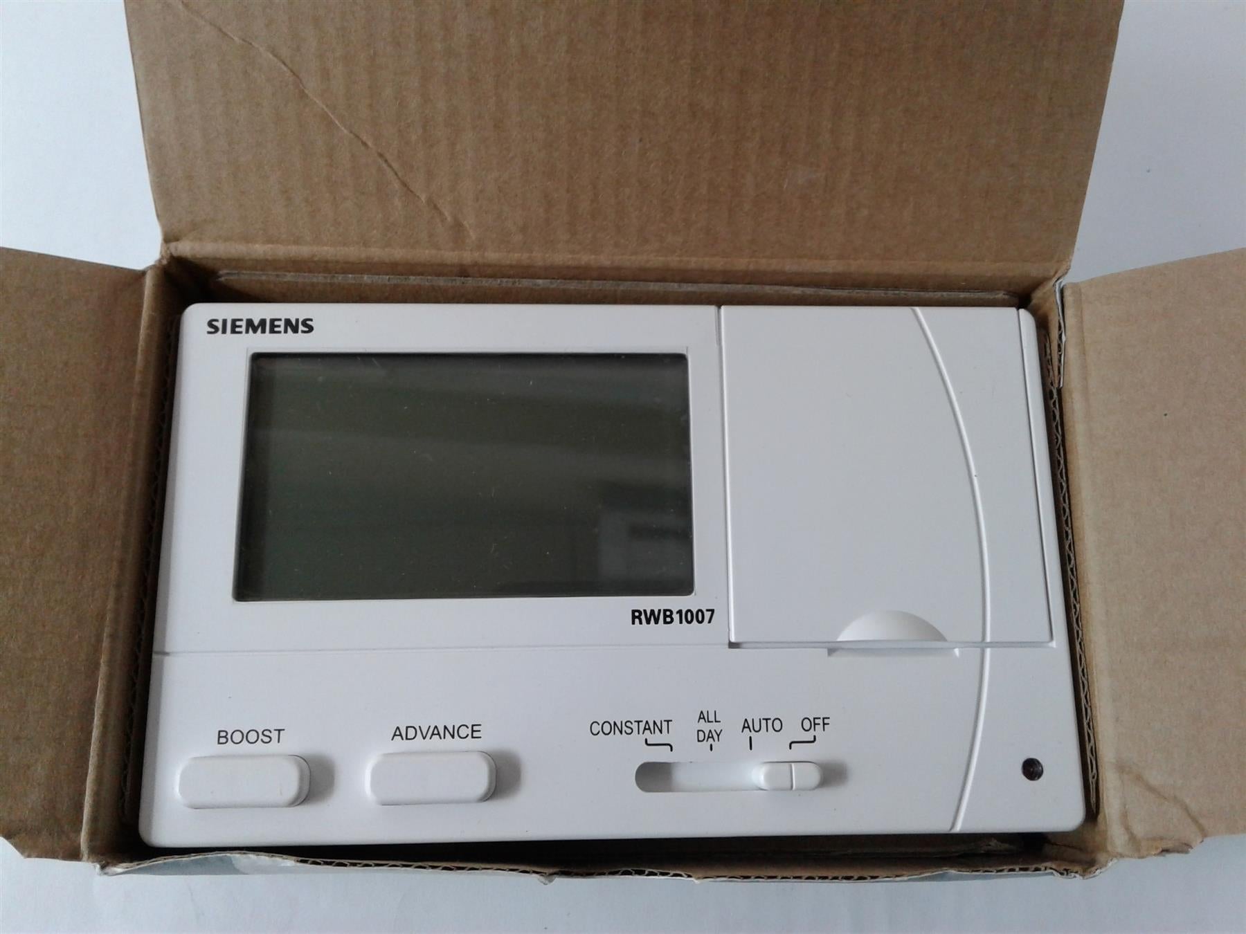 New Siemens 7 Day Timer 2 Room Thermostat RWB1007