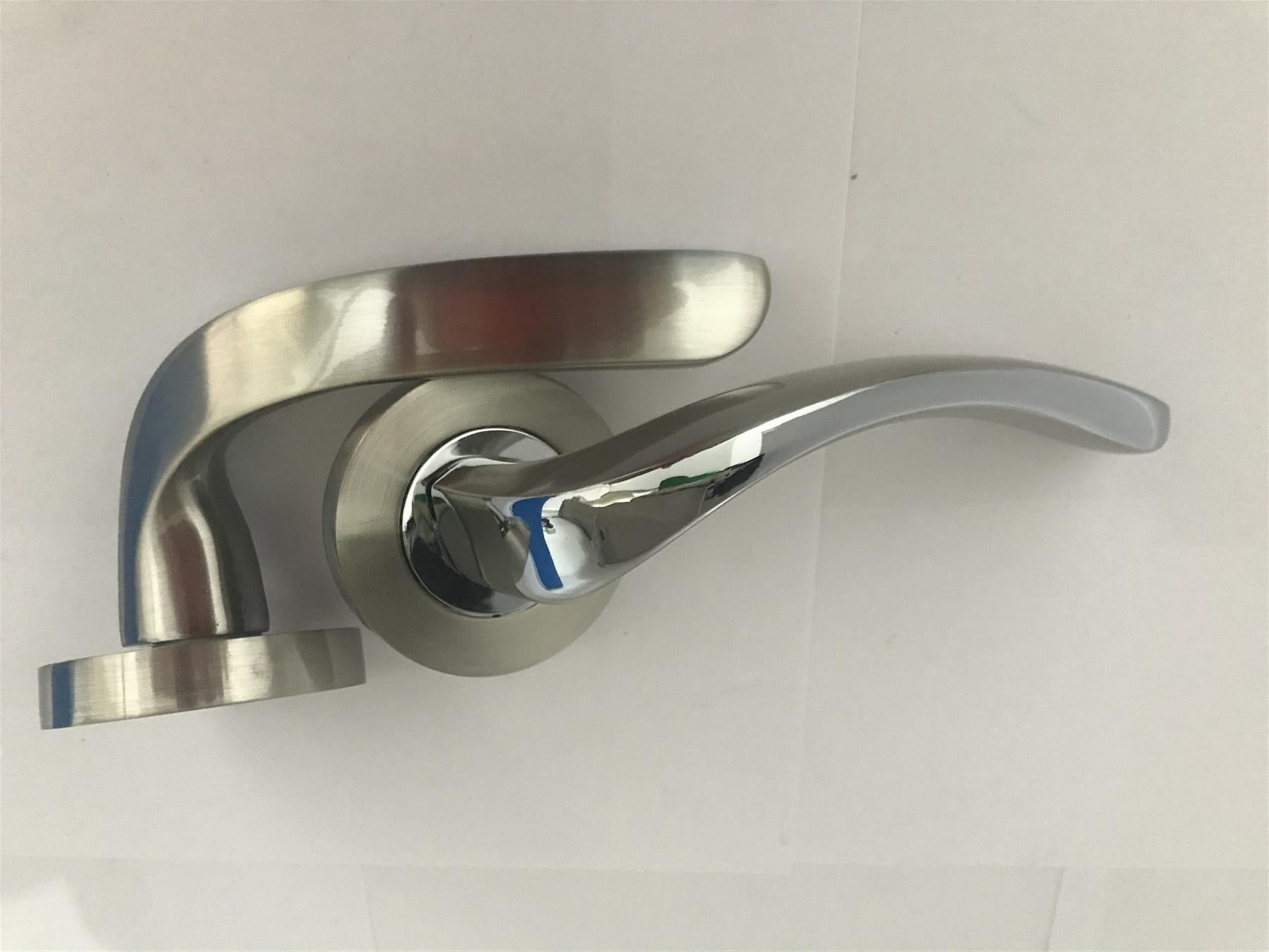 Supreme Thames Lever On Rose Satin Nickel Chrome Plated 30046