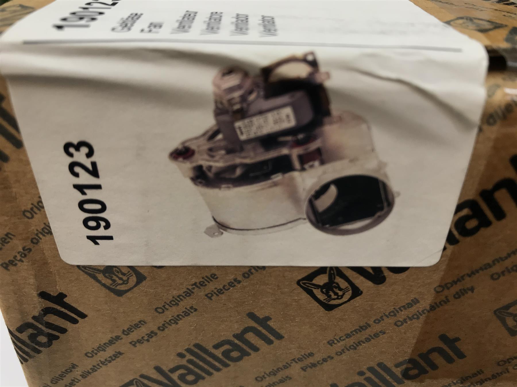 NEW VAILLANT 190123 FAN ASSEMBLY