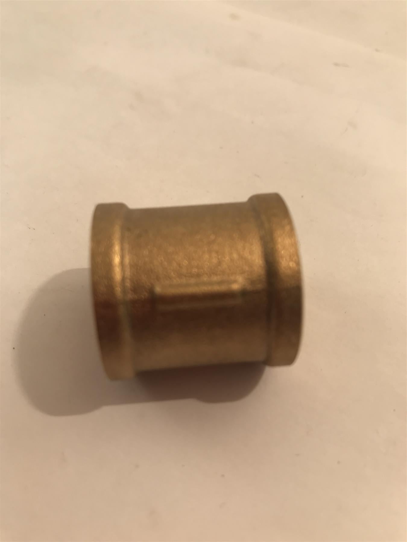 Female Brass Socket 1/2"/15mm