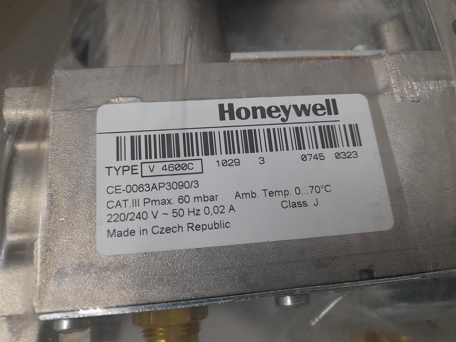 Honeywell V4600C1029U Compact Gas Control Valve Grey Button