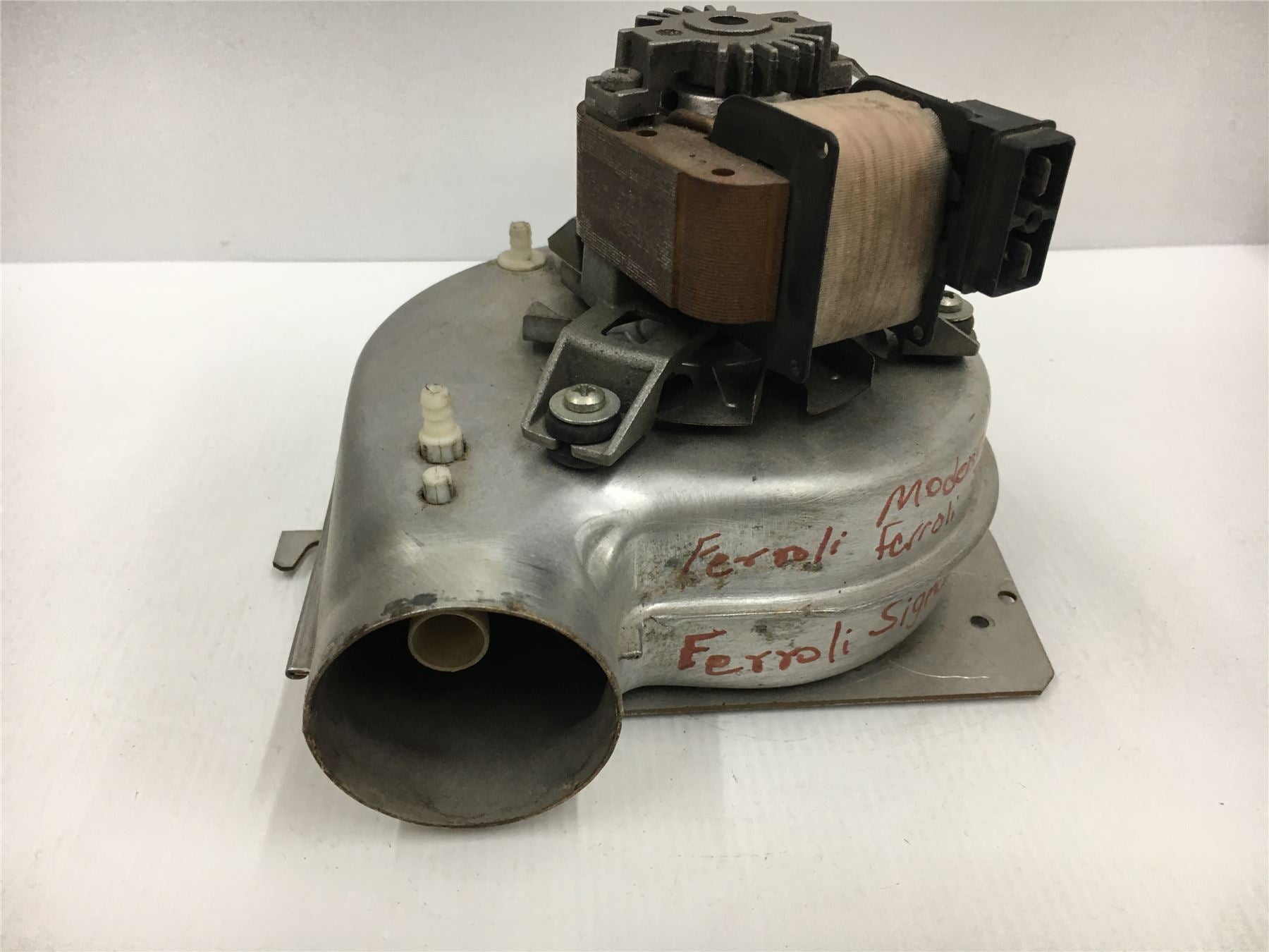 FERROLI FALCON MODENA SIGMA TEMPRA DOMINA FAN 39806885 12m warr