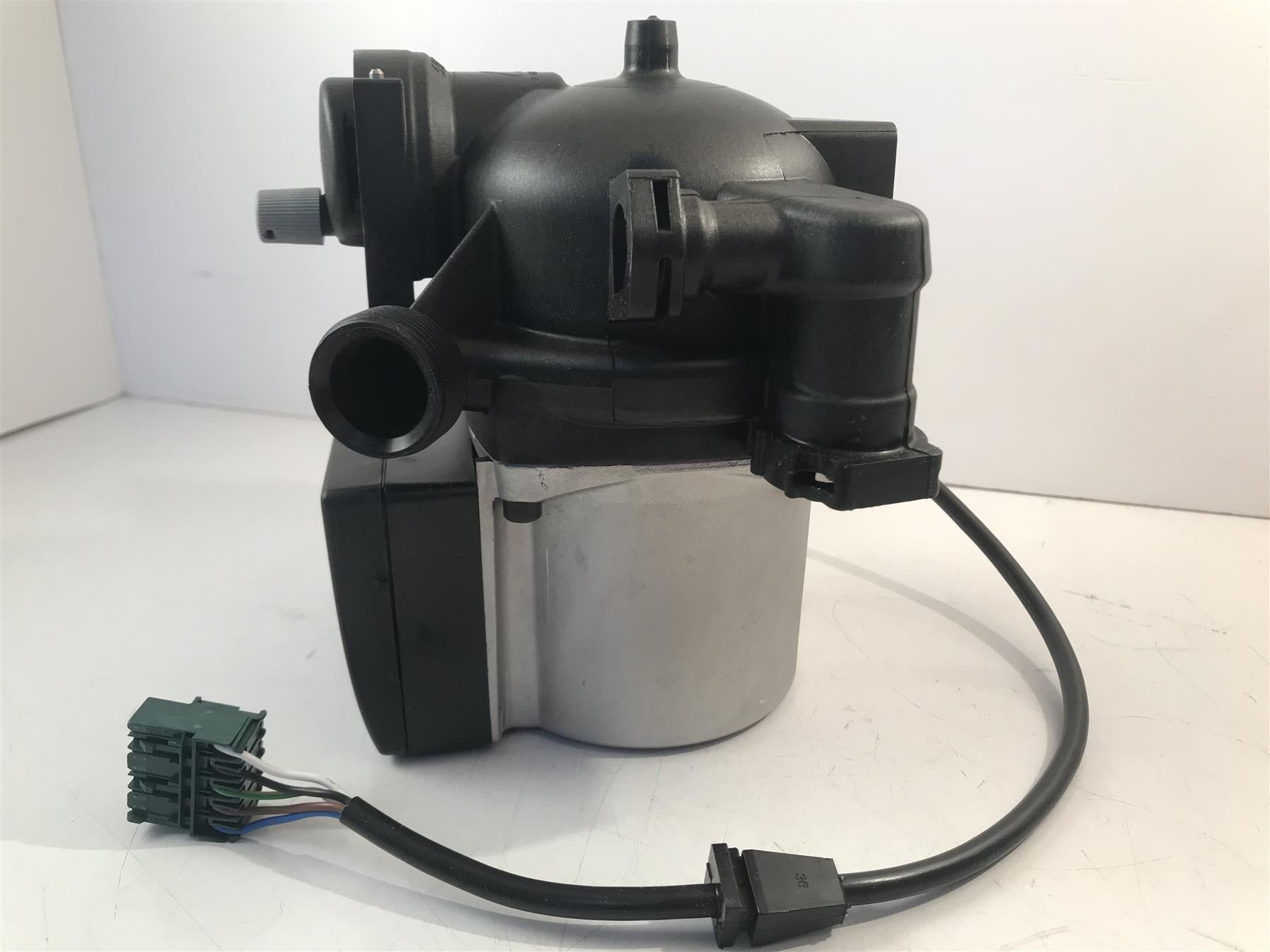 Vaillant EcoTec Plus Circulation Pump 0020025042 New