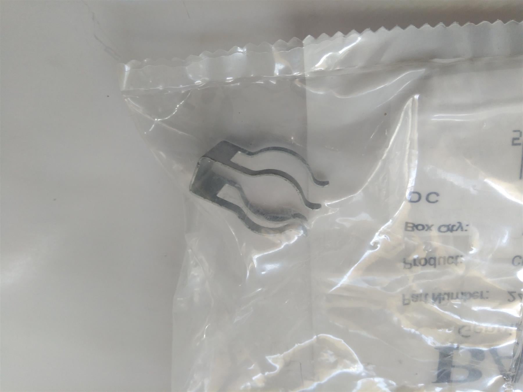 NEW BAXI 248023 CLIP HEAT EXCHANGER FIXING