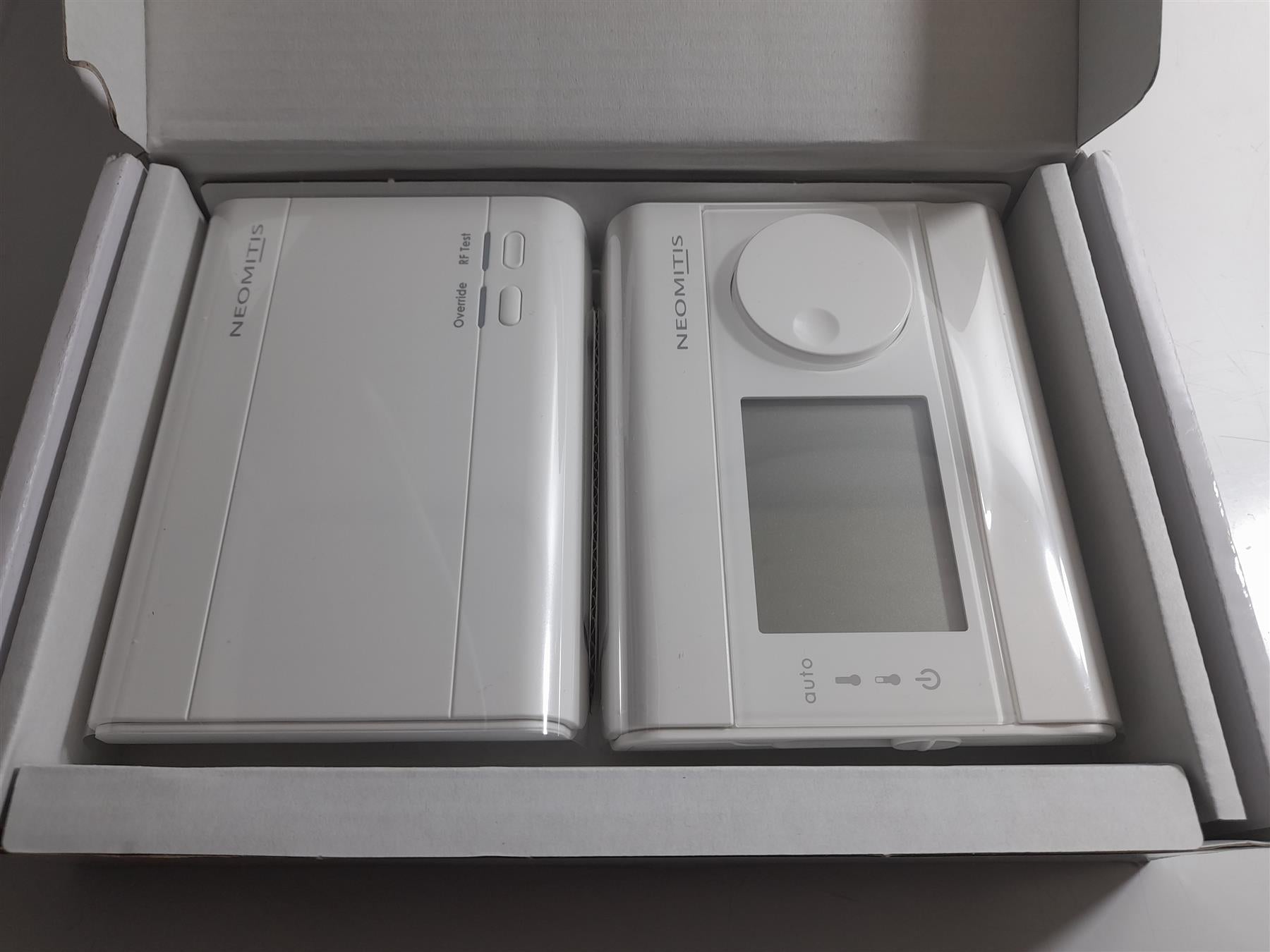 Neomitis RT7RF+ 7 day Programmable Room Thermostat