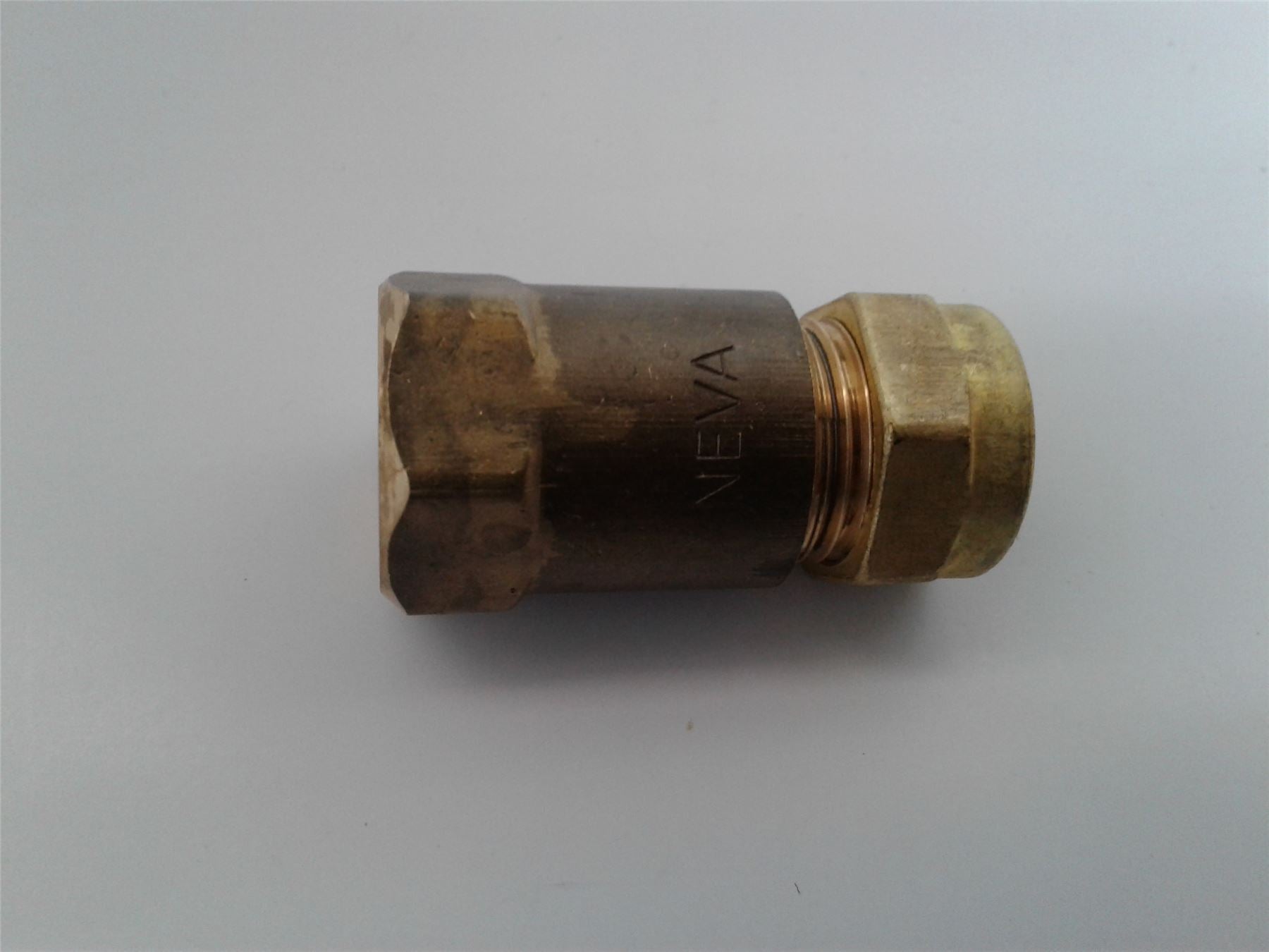 NEW WORCESTER 87161424670 VALVE 1/2 F X 15MM