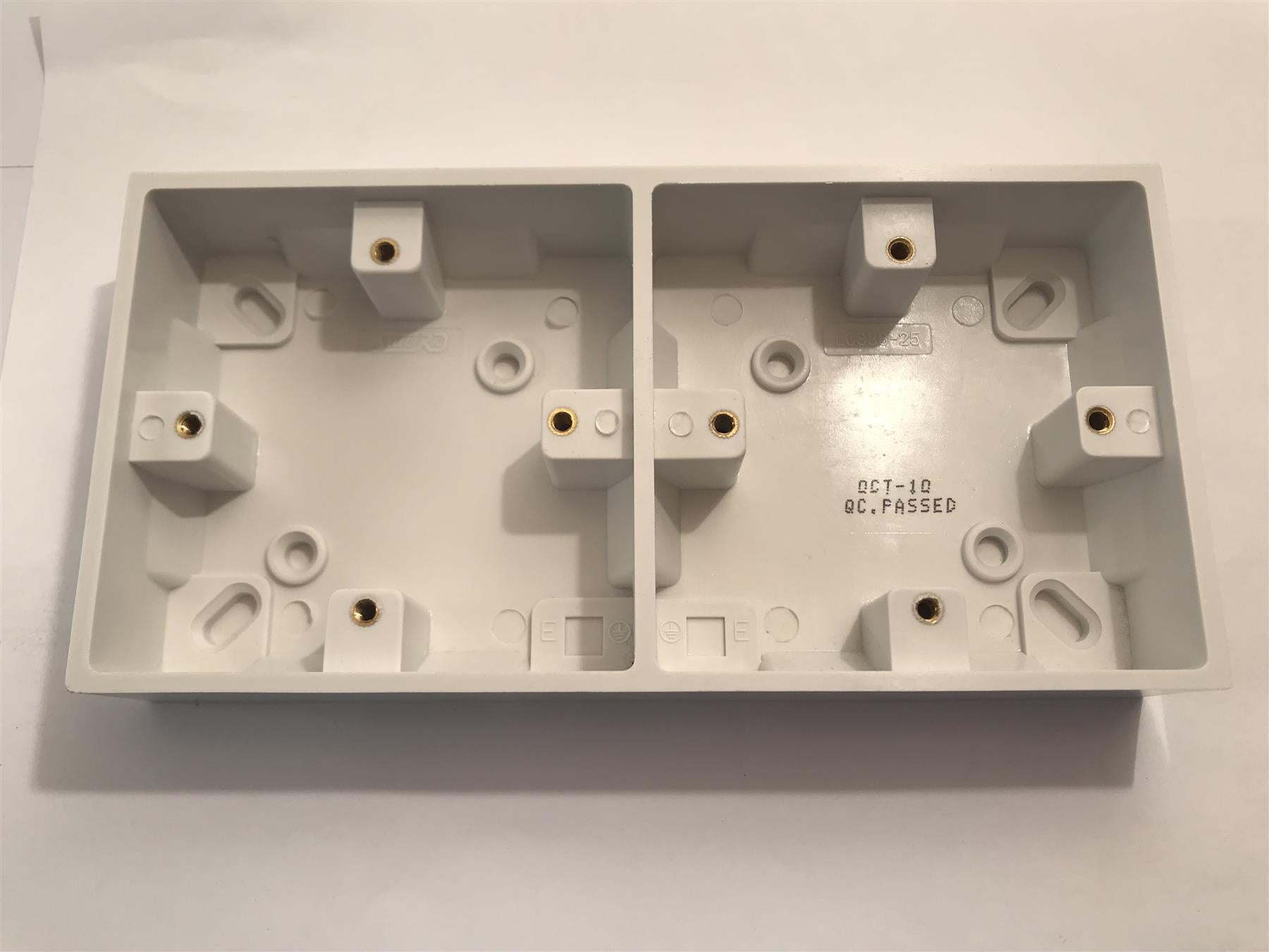 2 Gang 25mm Double Surface Pattress Box LG838-25