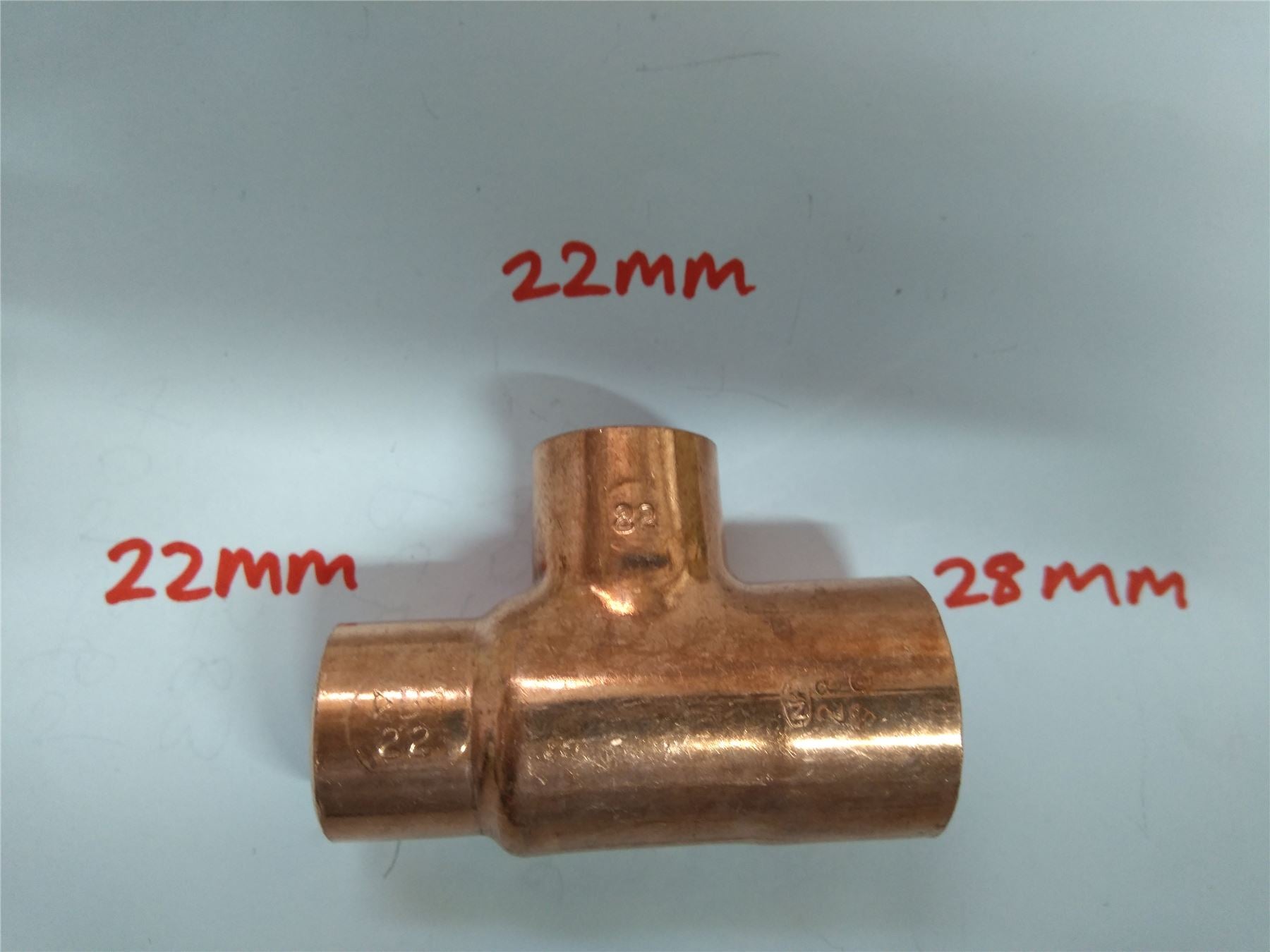 28mm x 22mm x 22mm Reducing Tee End Feed