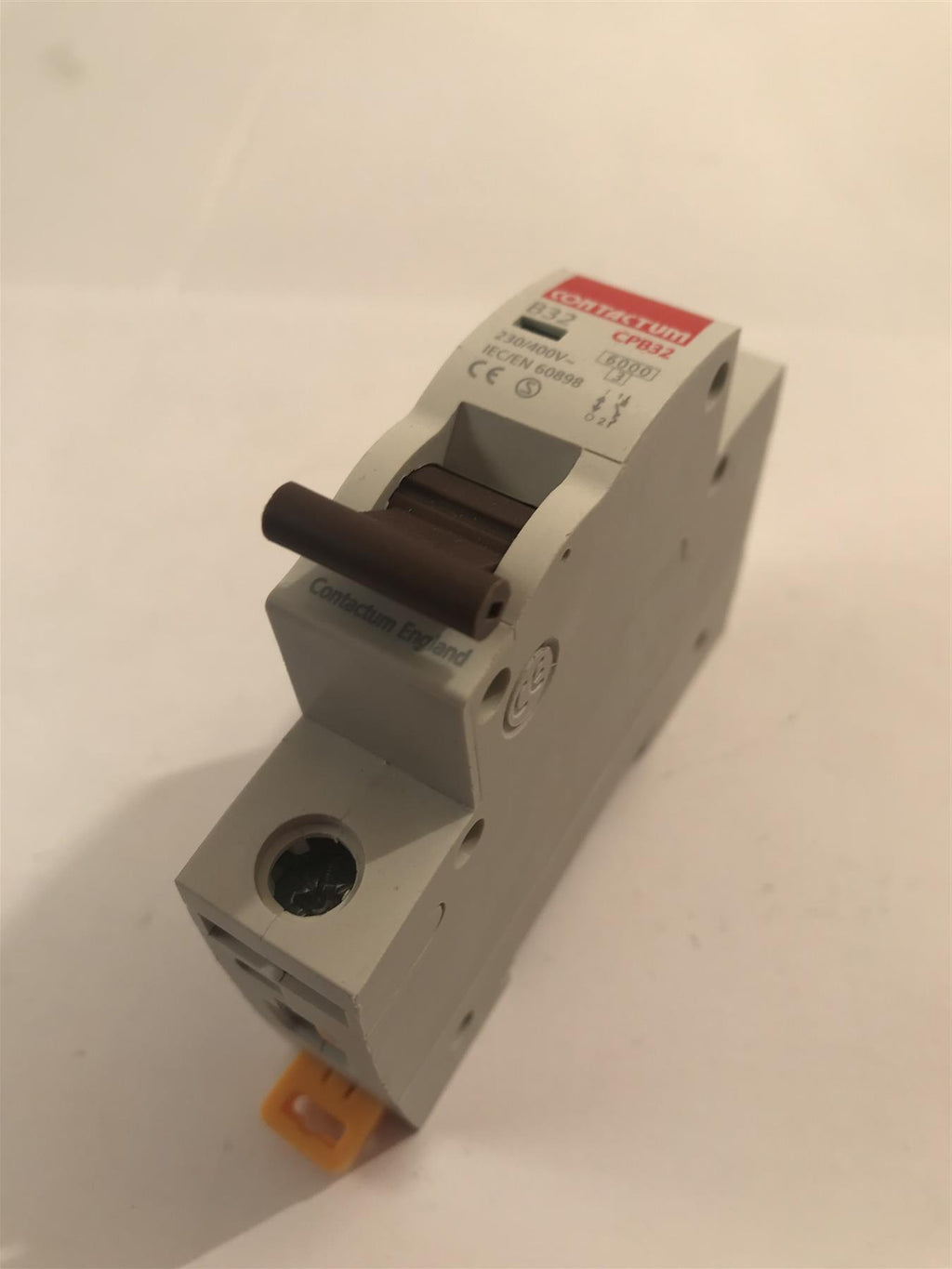 Contactum CPB32 B32 32A 230-400V Circuit Breaker Brown Lever