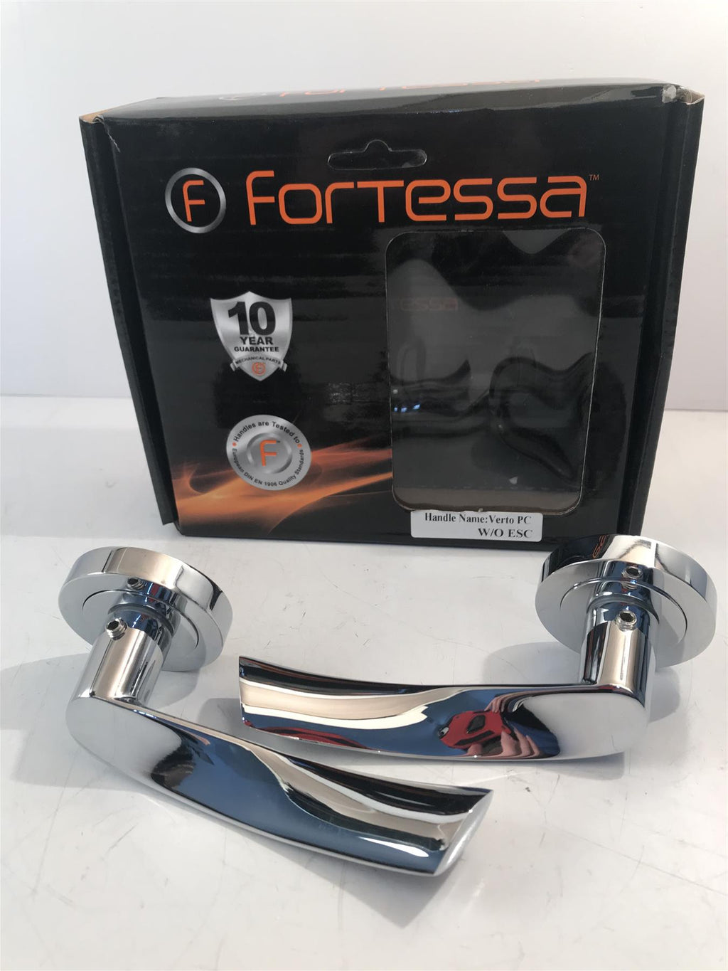 Fortessa FCOVER-PC Verto Lever Handle on Rose. Polished Chrome