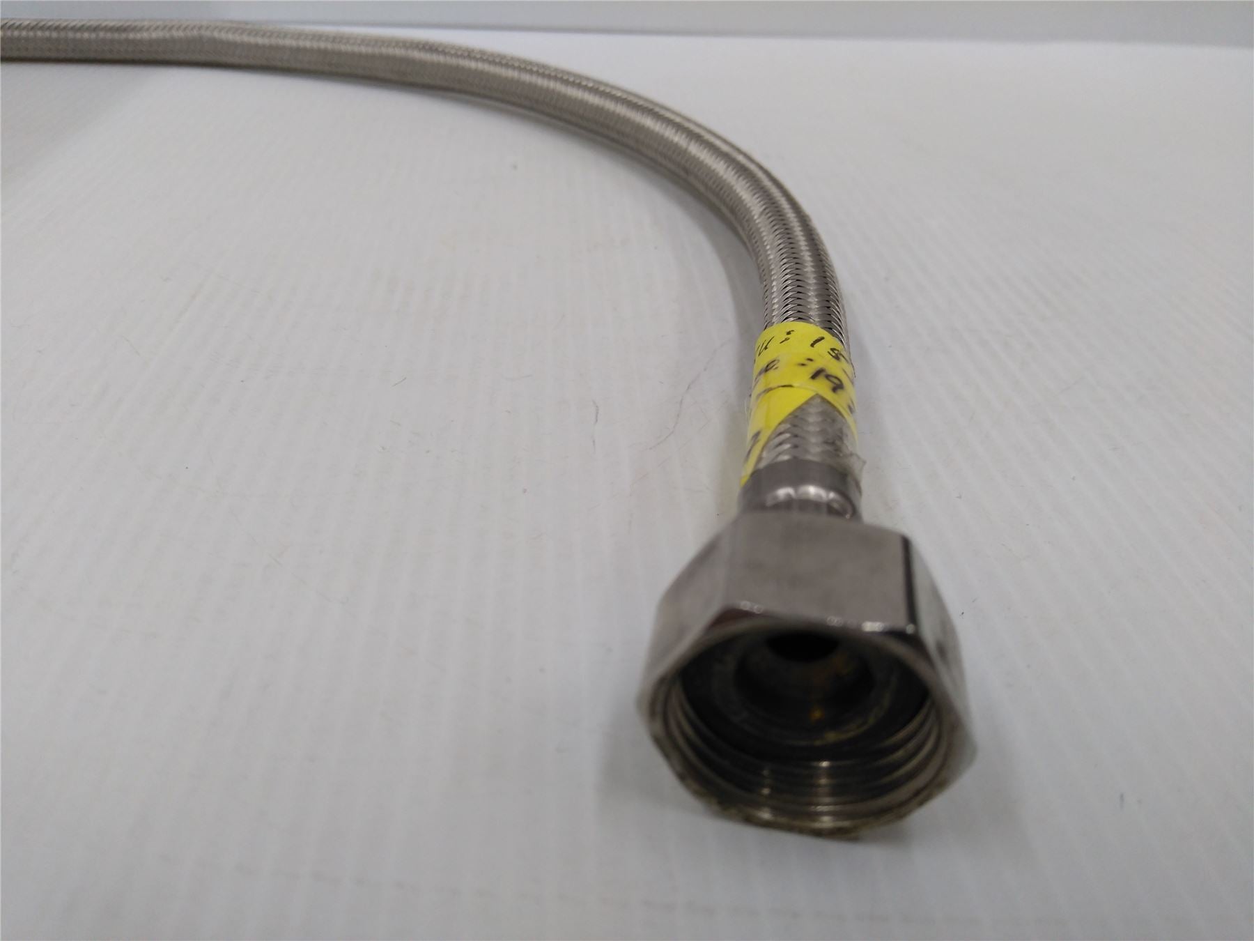 NEW TAP CONNECTOR MAJOR DIAMETER 20.955mm BRAIDED FLEXIBLE PIPE LENGTH 410mm