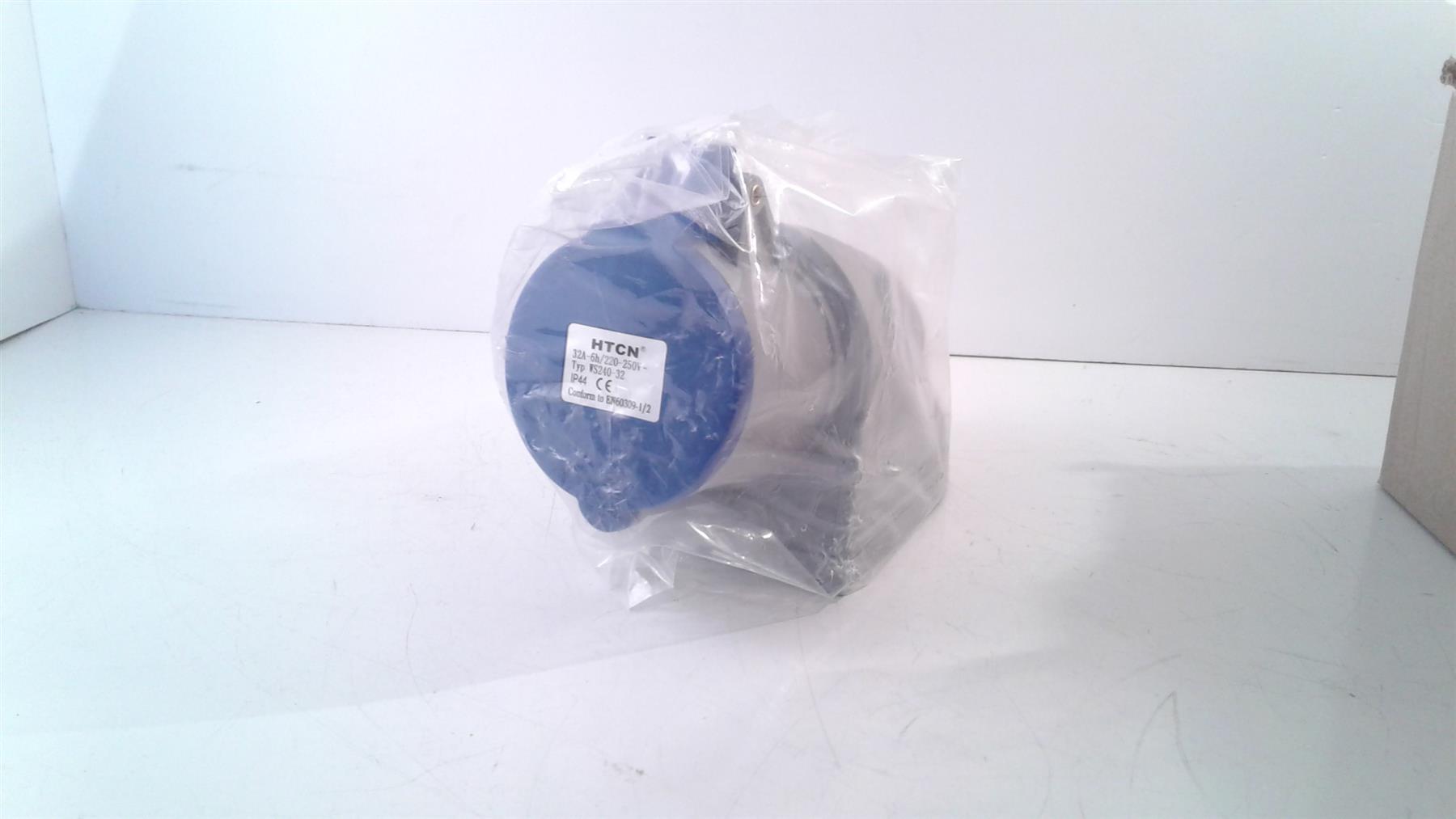 32A 3 Pin Socket IP44 220-250V Industrial Connector Waterproof