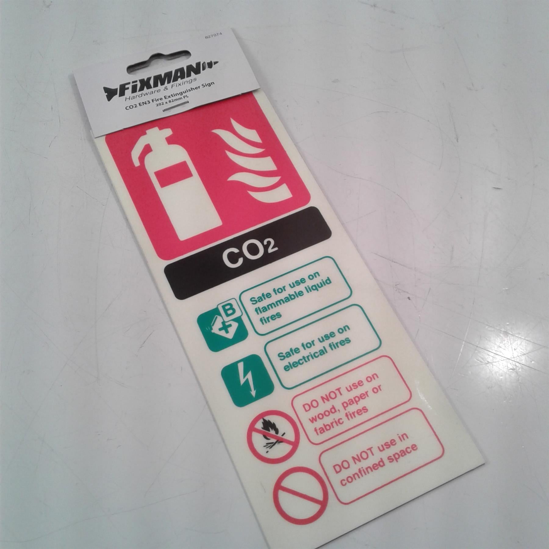 CO2 EN3 Glow in the Dark Fire Extinguisher Sign 202 x 82mm Rigid