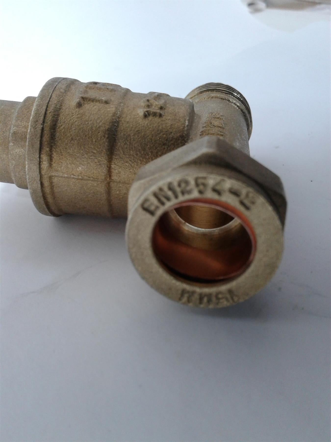 New Compression Mains CxC Center Brass 15mm Tube Stop Tap Valve EN1213