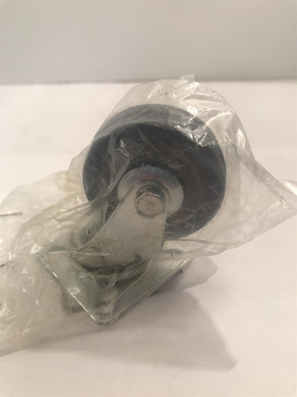 Fixman Swivel Rubber Castor 50 mm 50 kg  530386