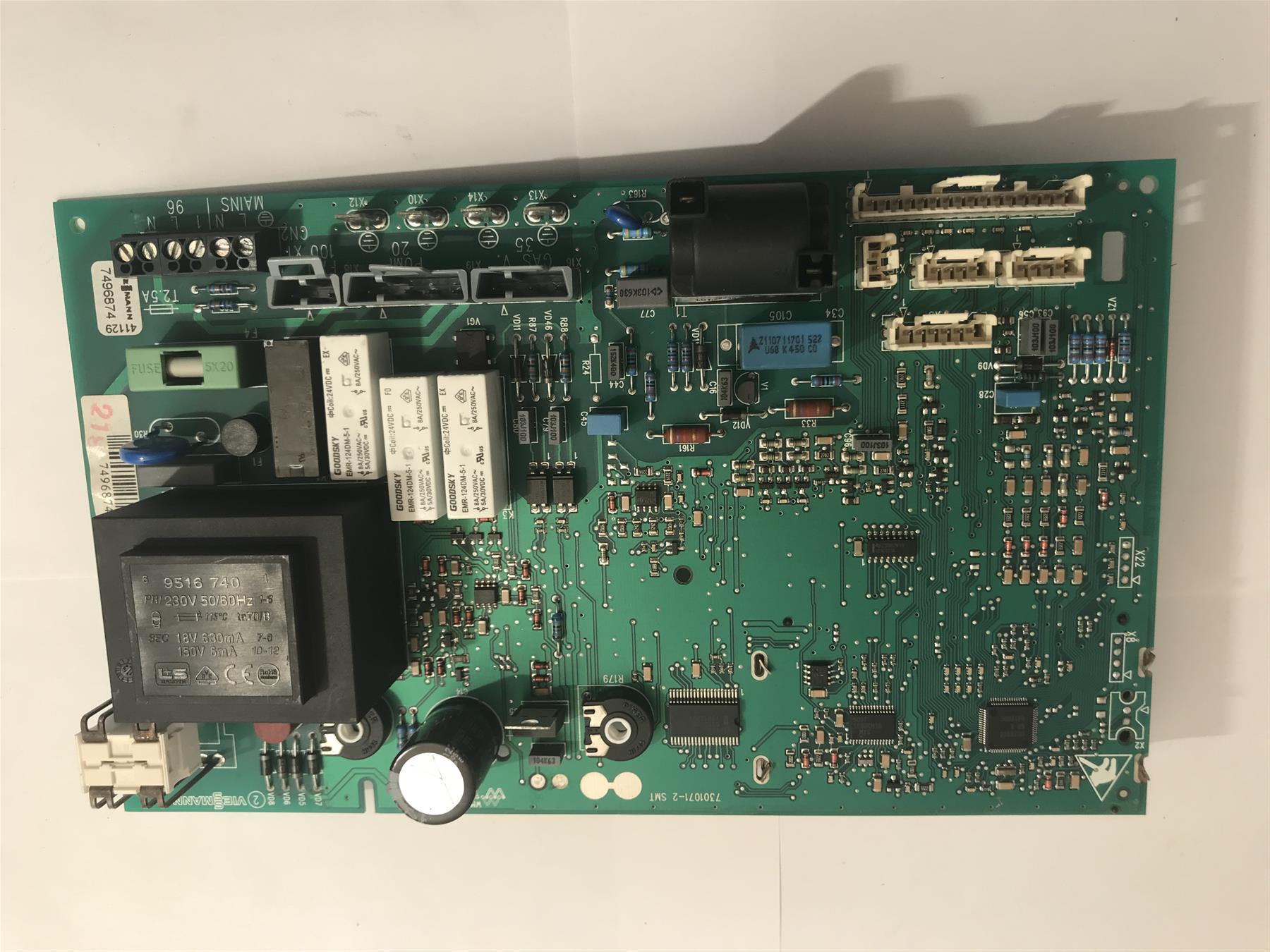 VIESSMANN 100WB1C 19KW 26KW 30KW 35KW BOILER PCB 7838301 & 7841748