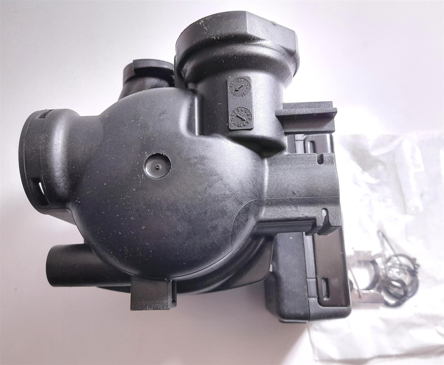 NEW WORCESTER GREENSTAR SYSTEM PUMP ASSEMBLY 8716117400