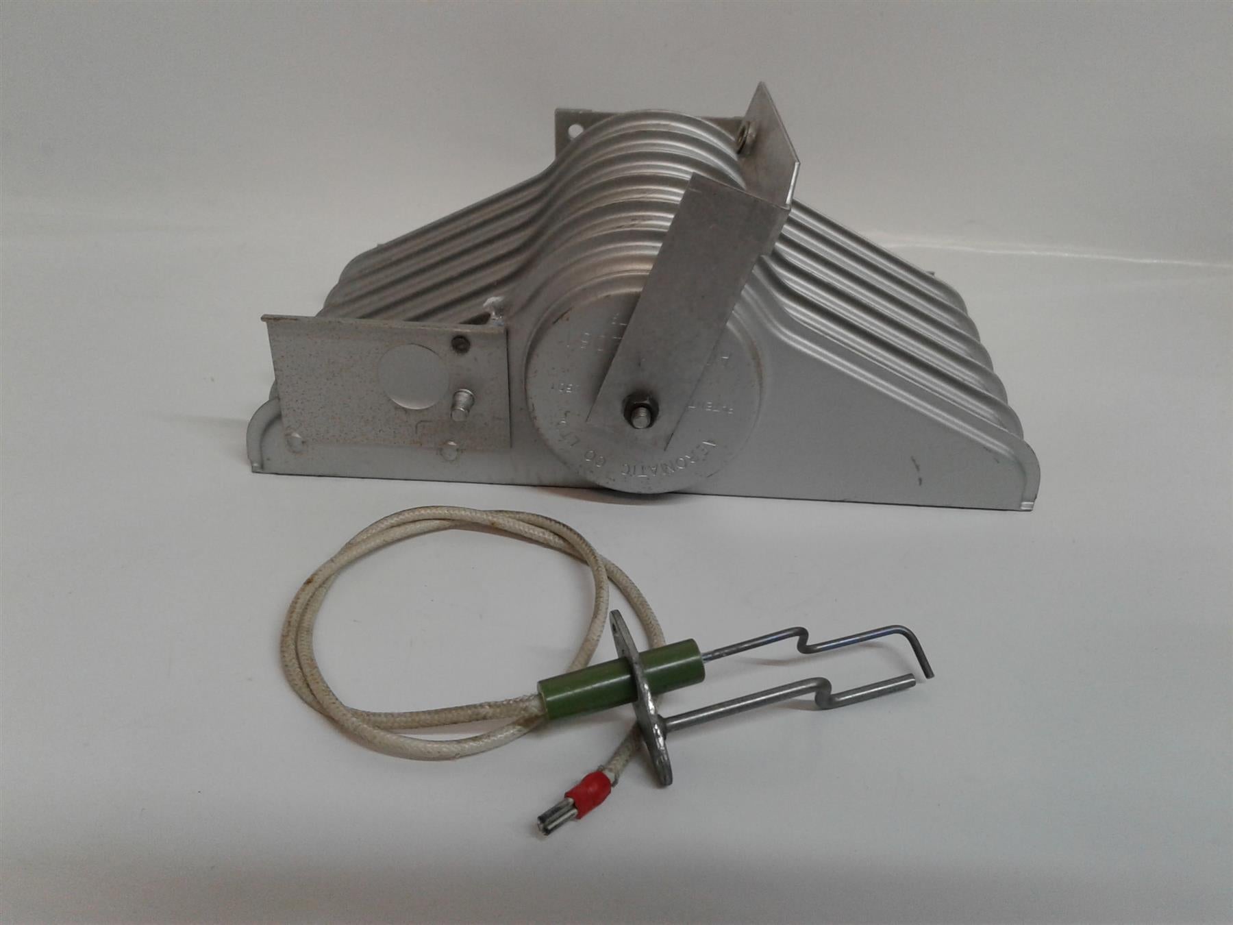 NEW GLOWWORM ULTIMATE 30 40 50 FF BURNER S205610 WITH ELECTRODE