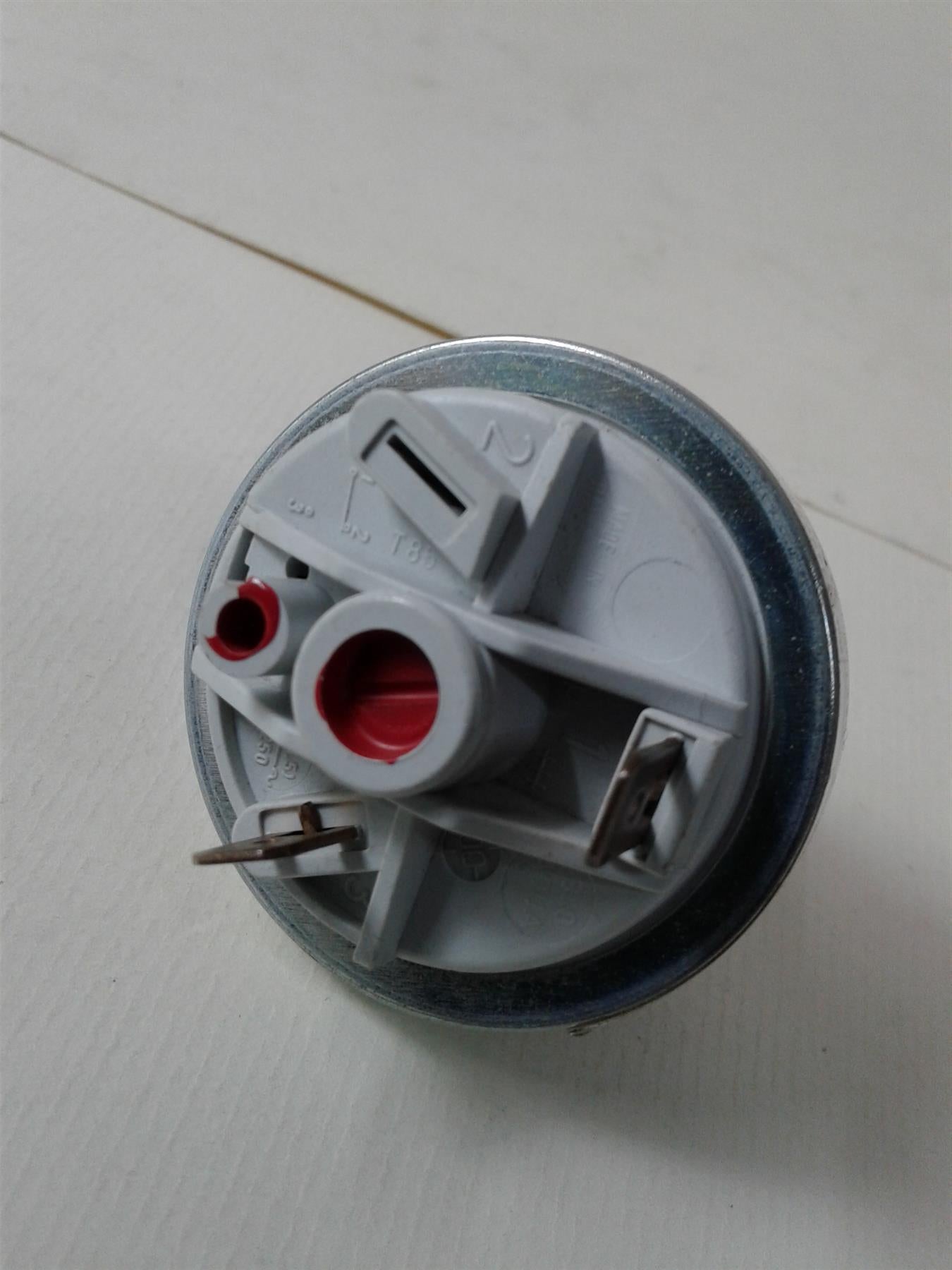 NEW SIT WATER PRESSURE SWITCH VALVE 0340003 6 BAR